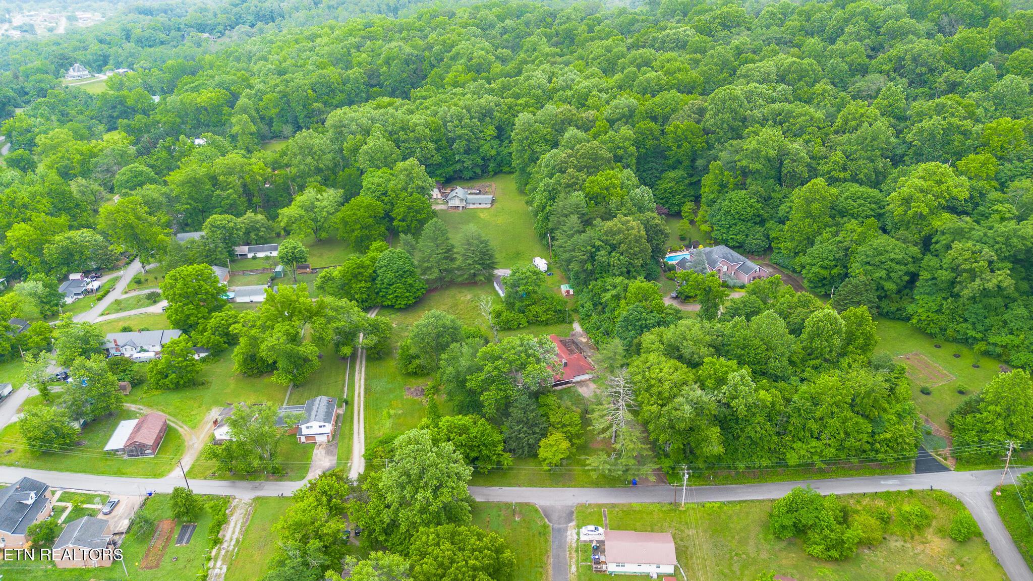 325 Vernal Drive Harriman TN 37748