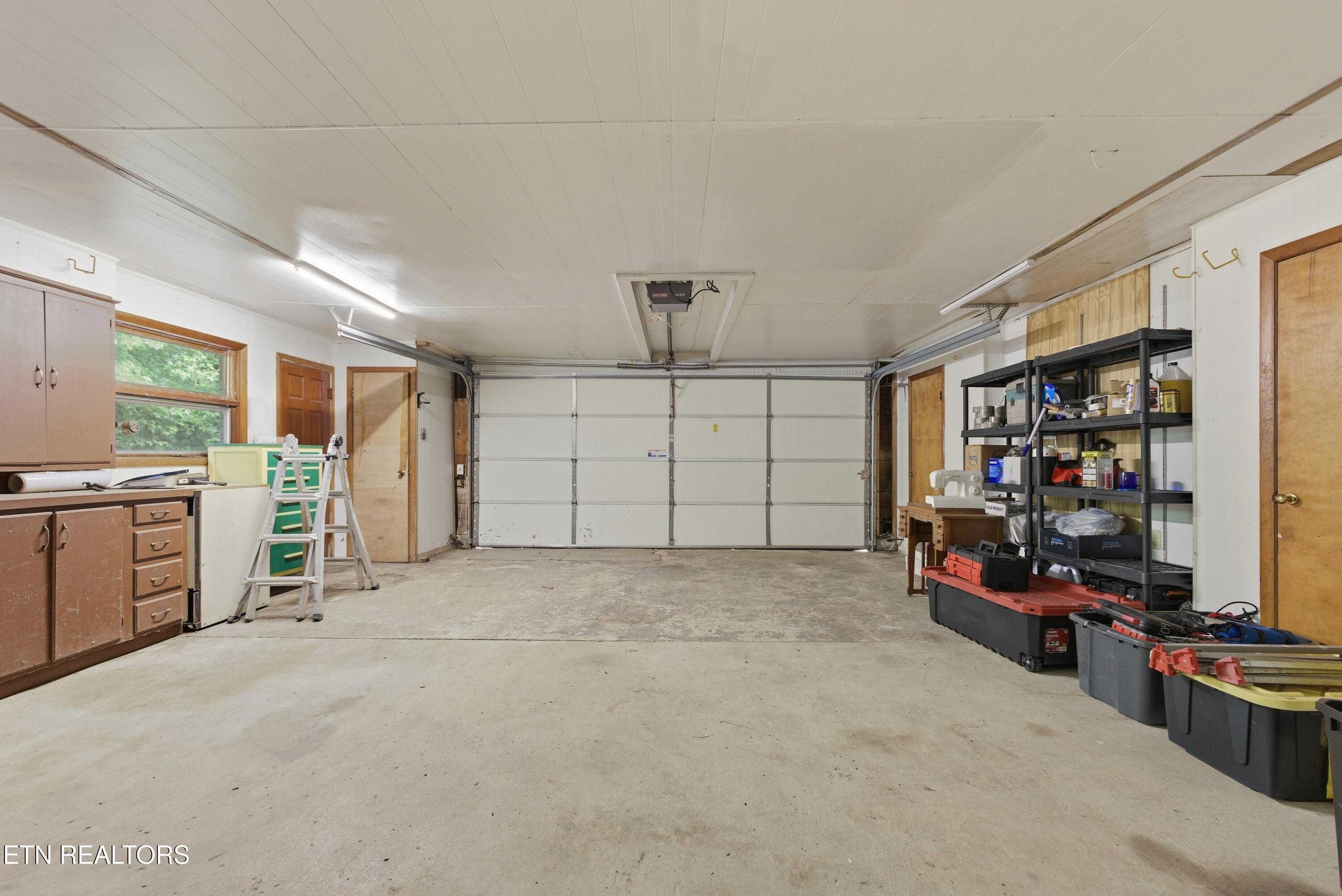 325 Vernal Drive Harriman TN 37748