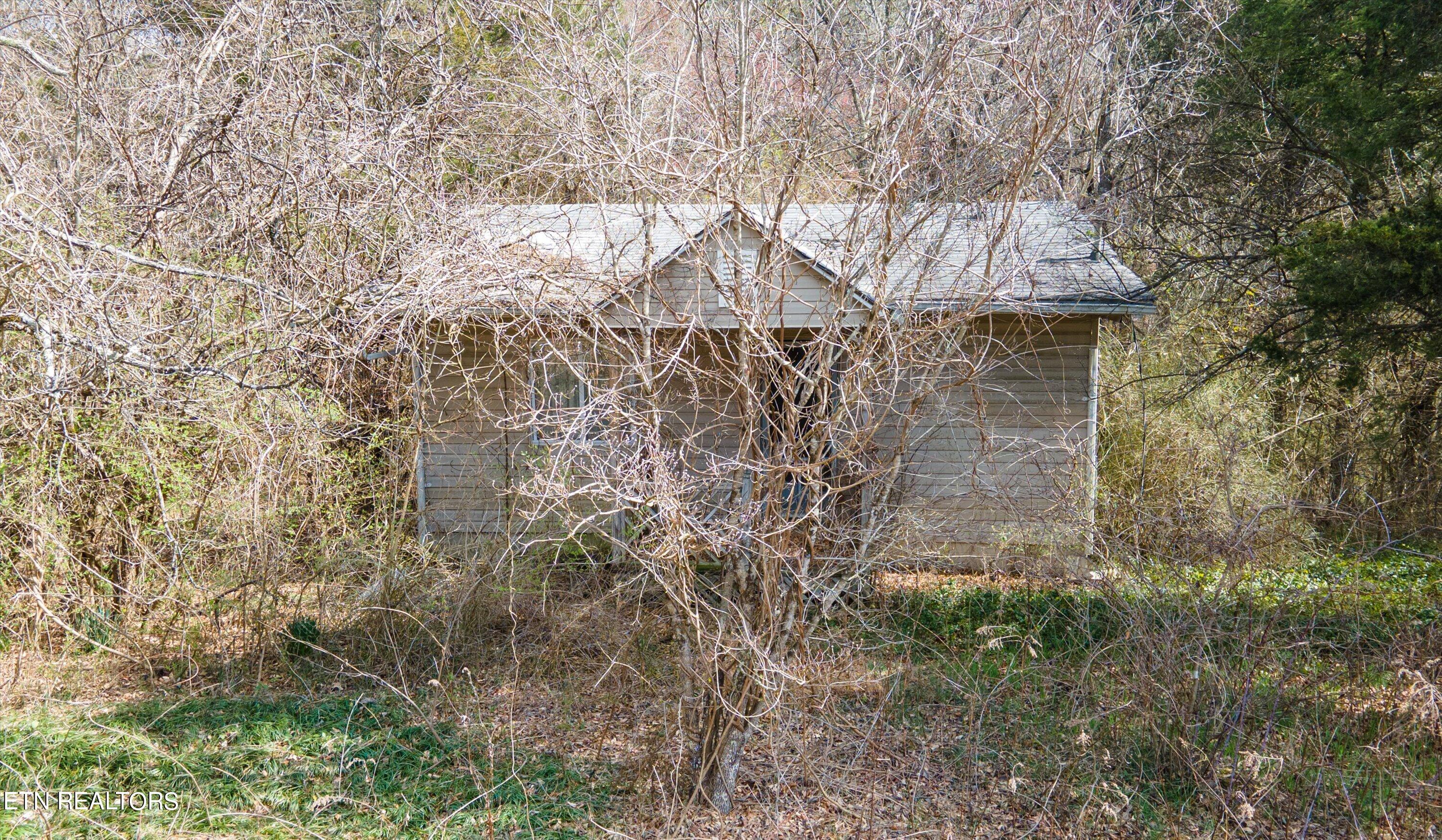 9356 Strawberry Plains Pike Strawberry Plains TN 37871