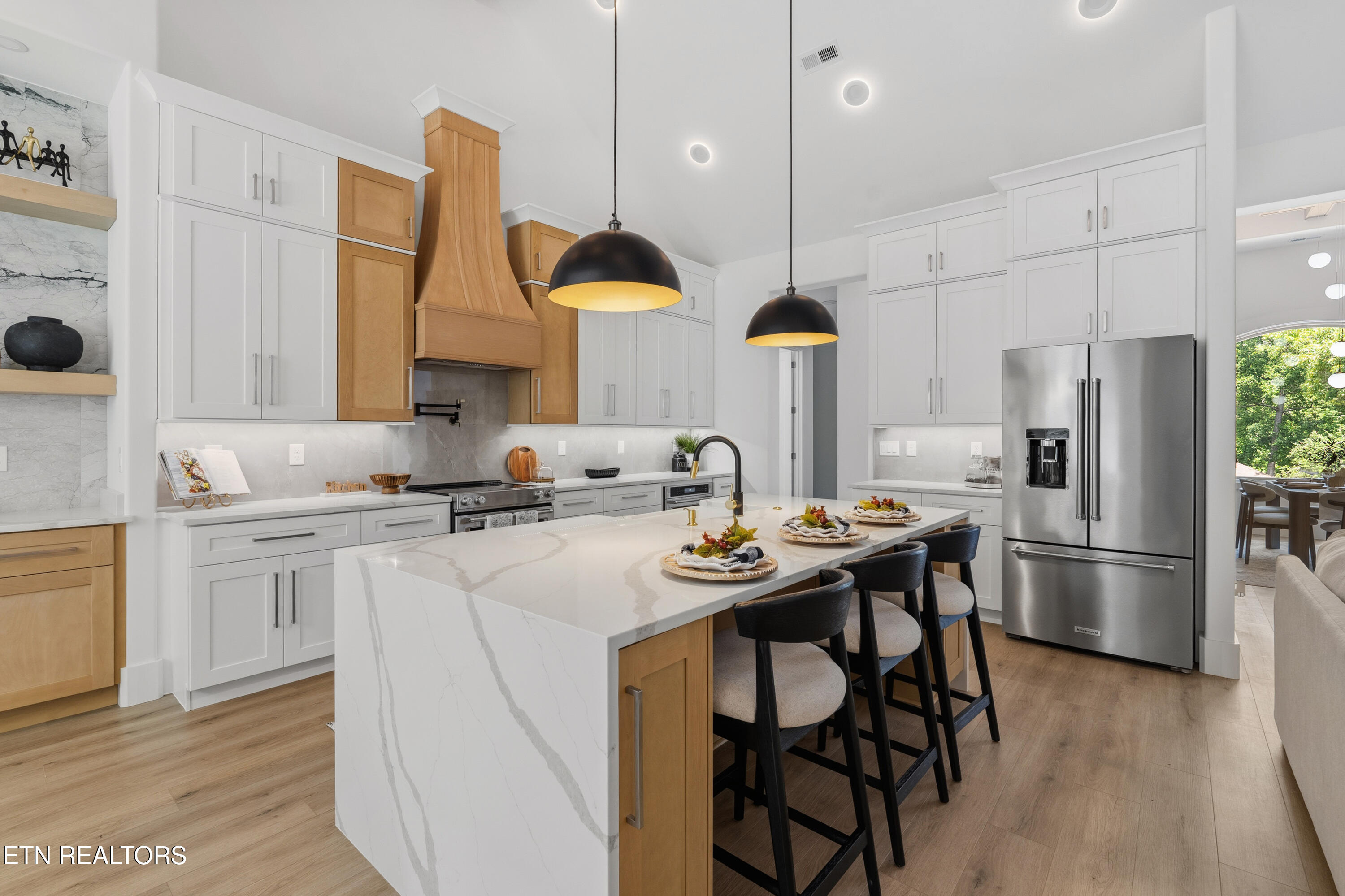 176 Saligugi Way Loudon TN 37774