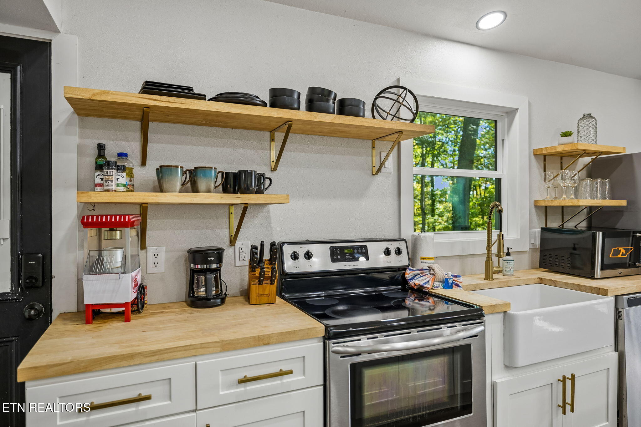 2760 Hawks View Trail Pigeon Forge TN 37876
