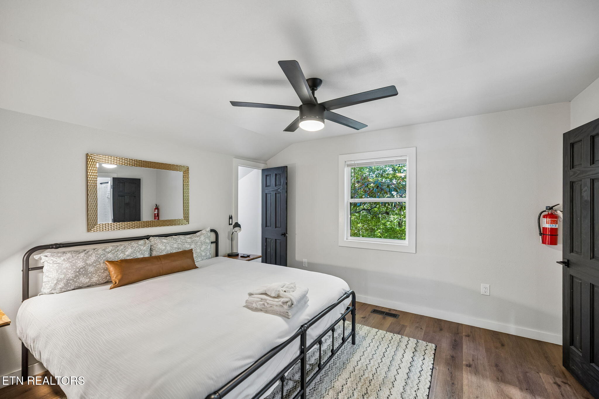 2760 Hawks View Trail Pigeon Forge TN 37876