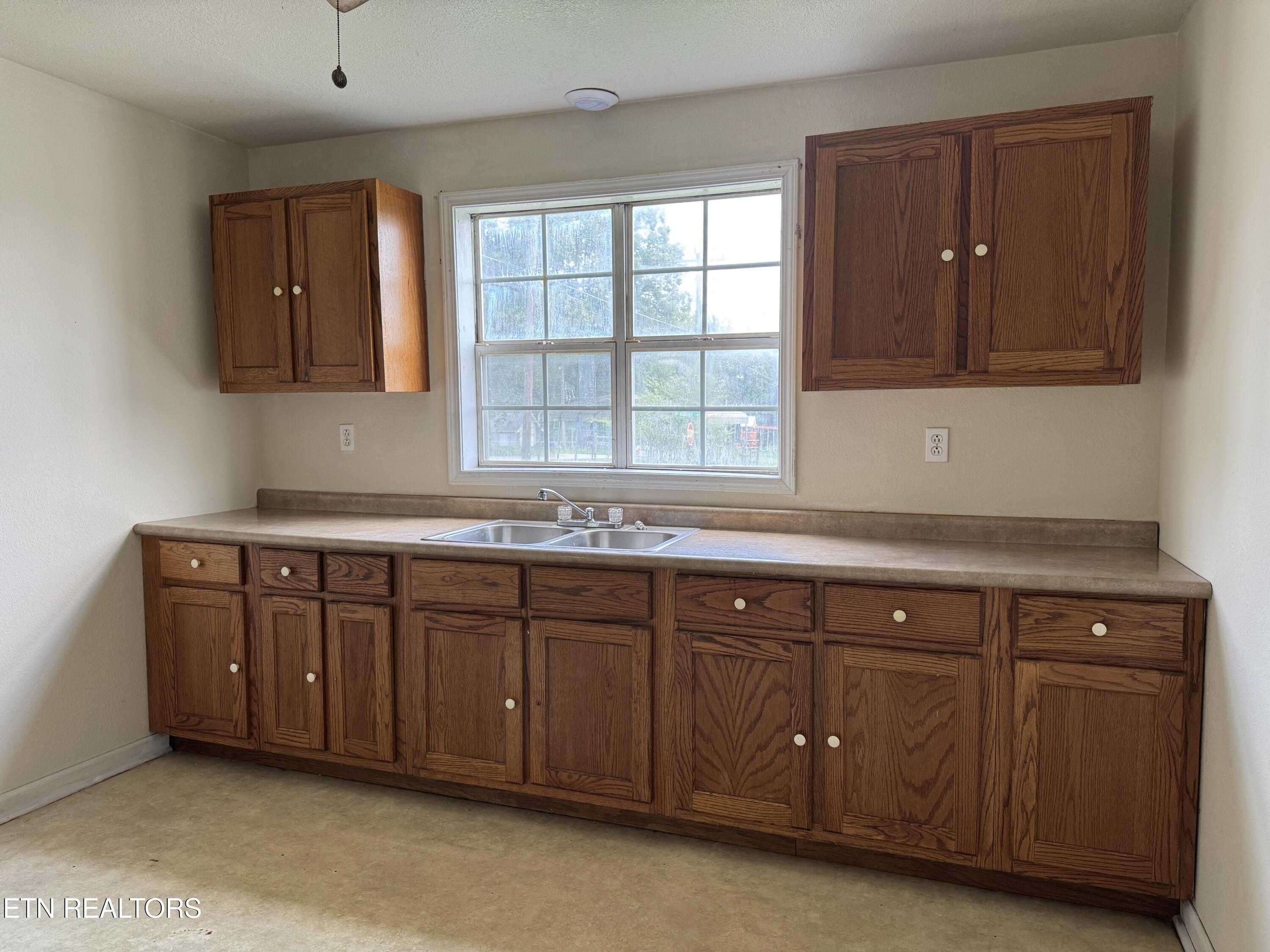 1028 Frank Campbell Road Jamestown TN 38556