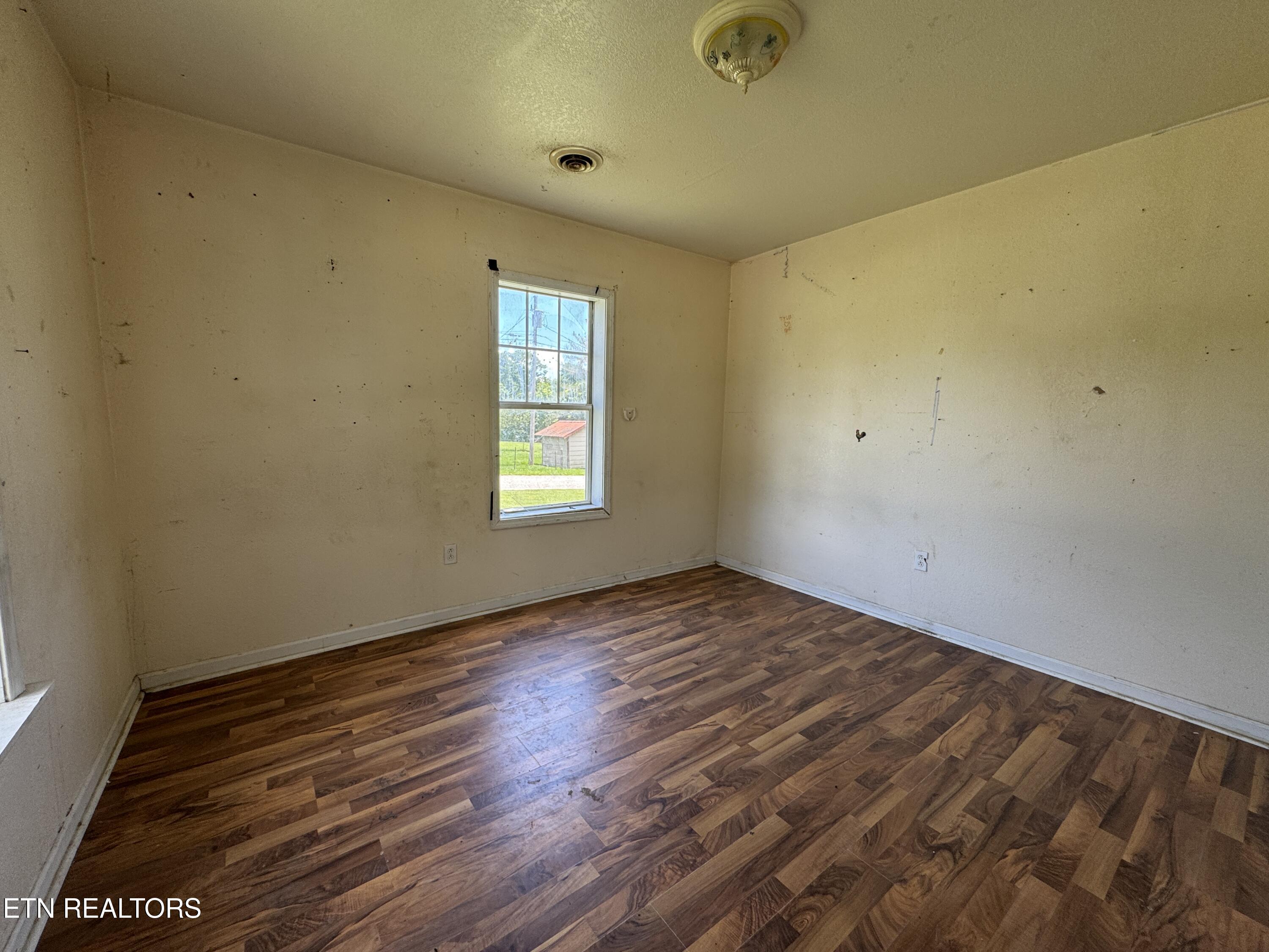 1028 Frank Campbell Road Jamestown TN 38556