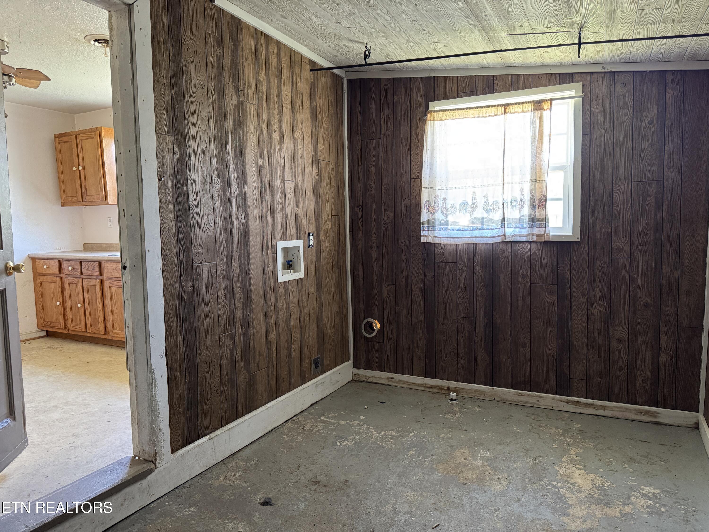 1028 Frank Campbell Road Jamestown TN 38556