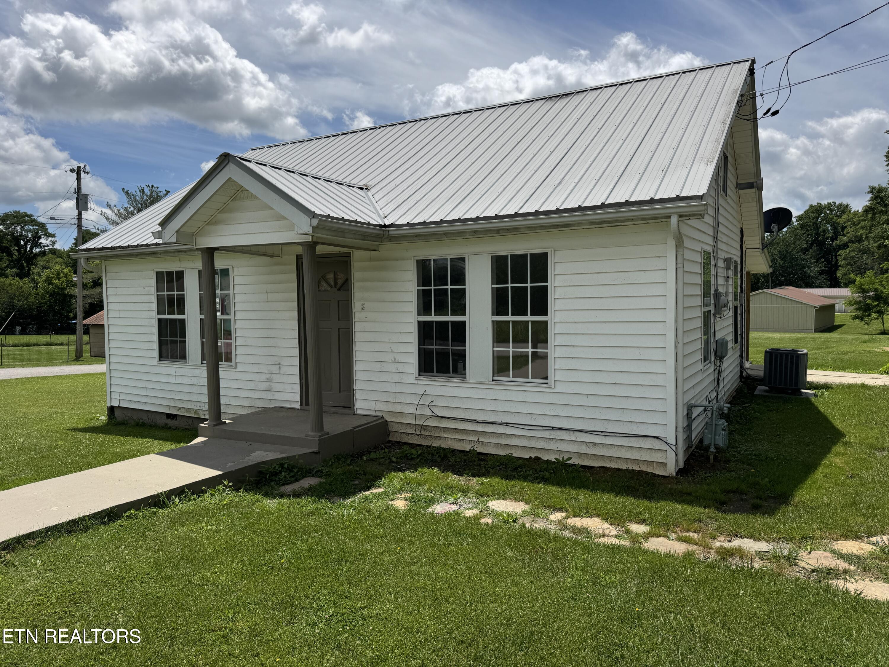1028 Frank Campbell Road Jamestown TN 38556