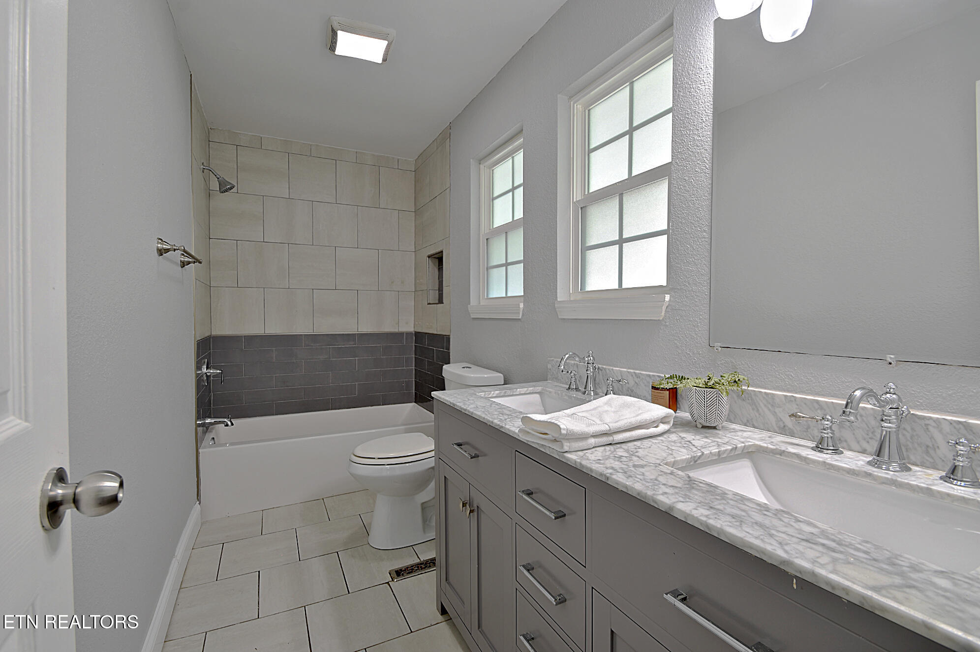 5924 W Pine Lane Knoxville TN 37909