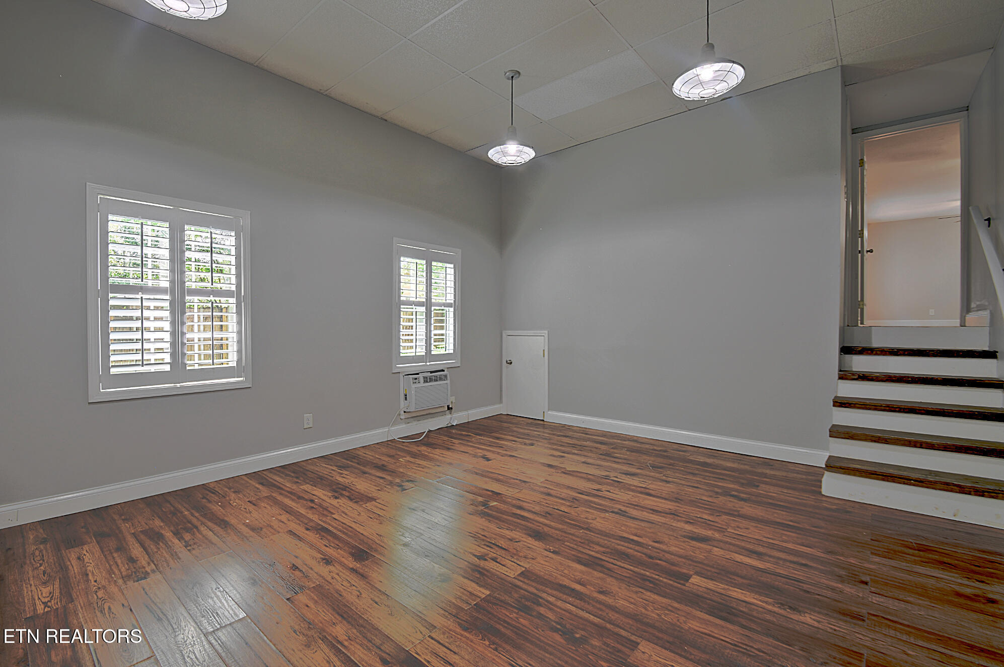 5924 W Pine Lane Knoxville TN 37909