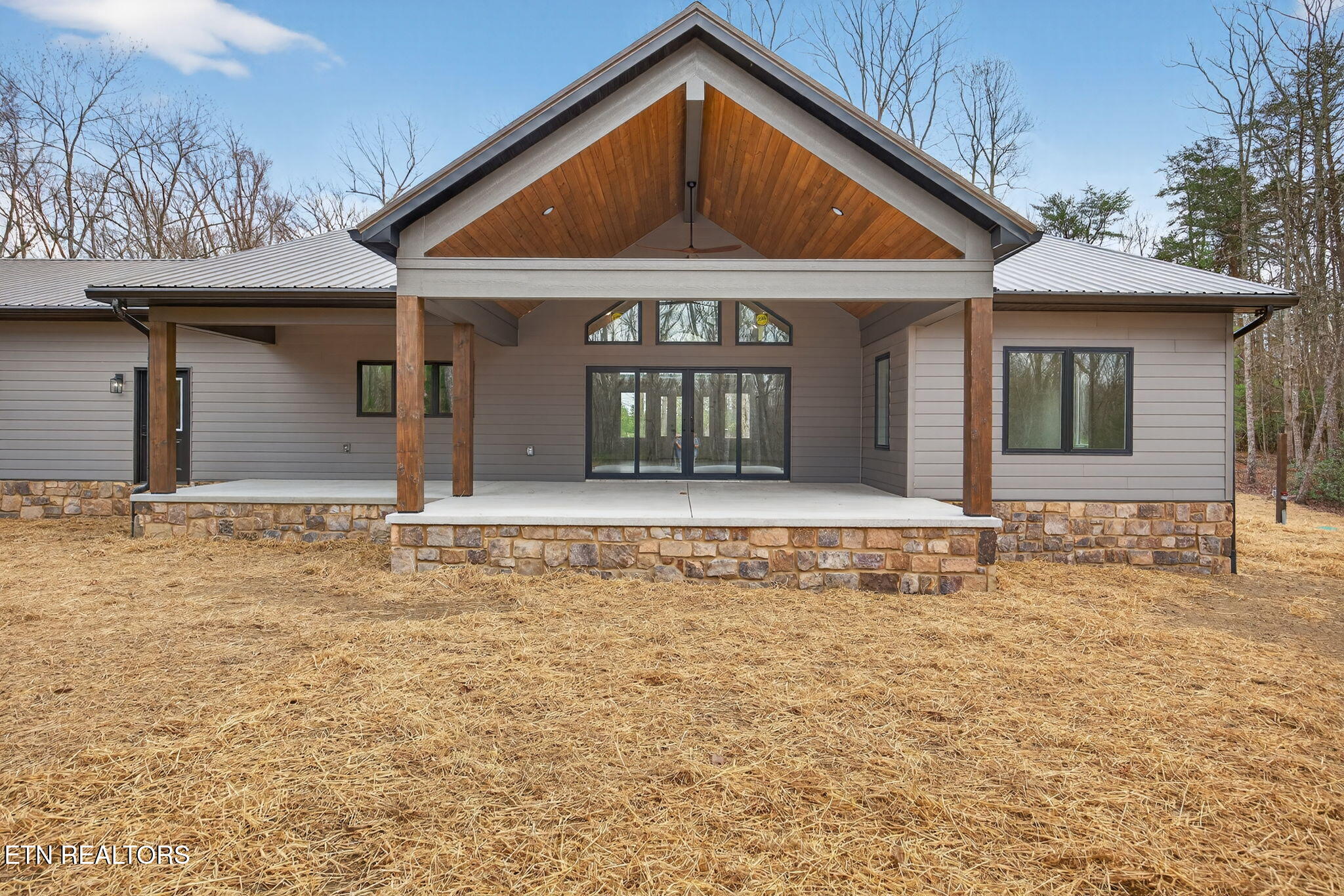 12 Pine Place Monterey TN 38574