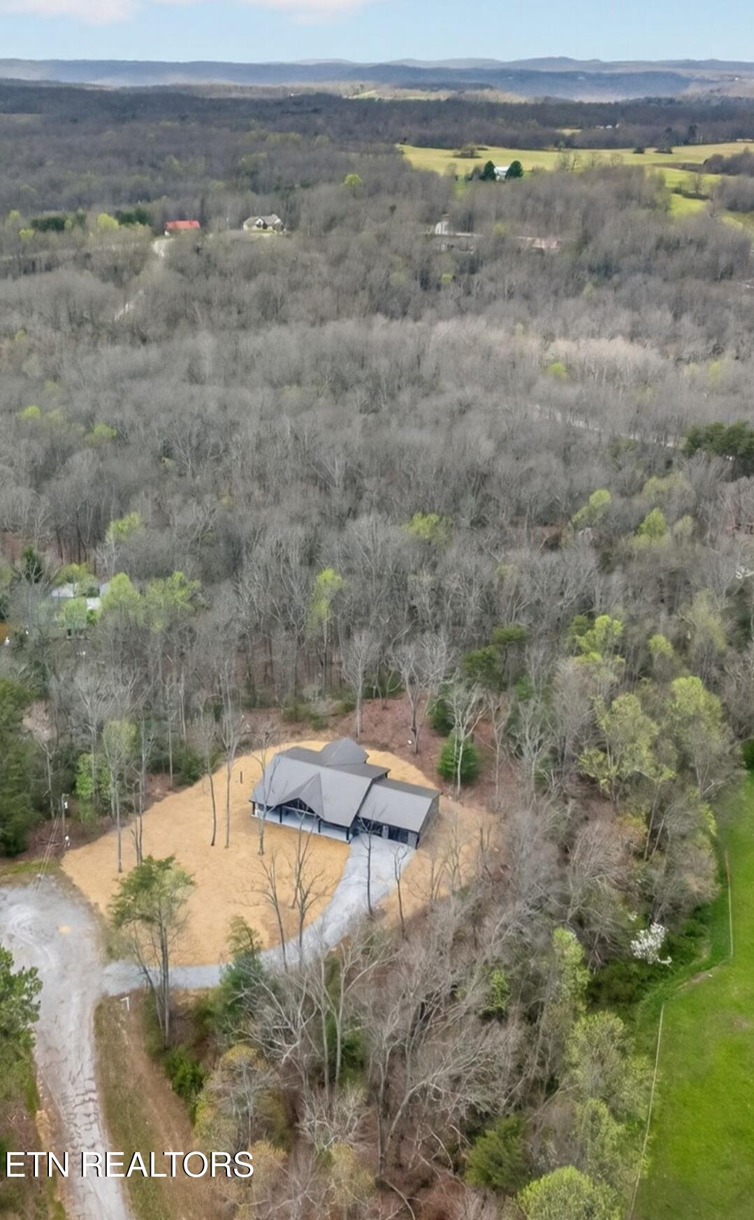 12 Pine Place Monterey TN 38574