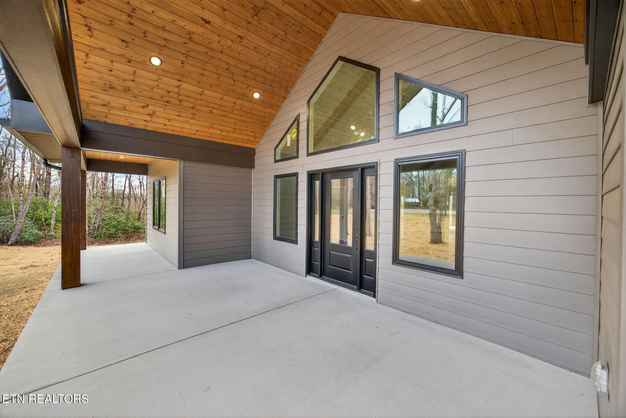 12 Pine Place Monterey TN 38574