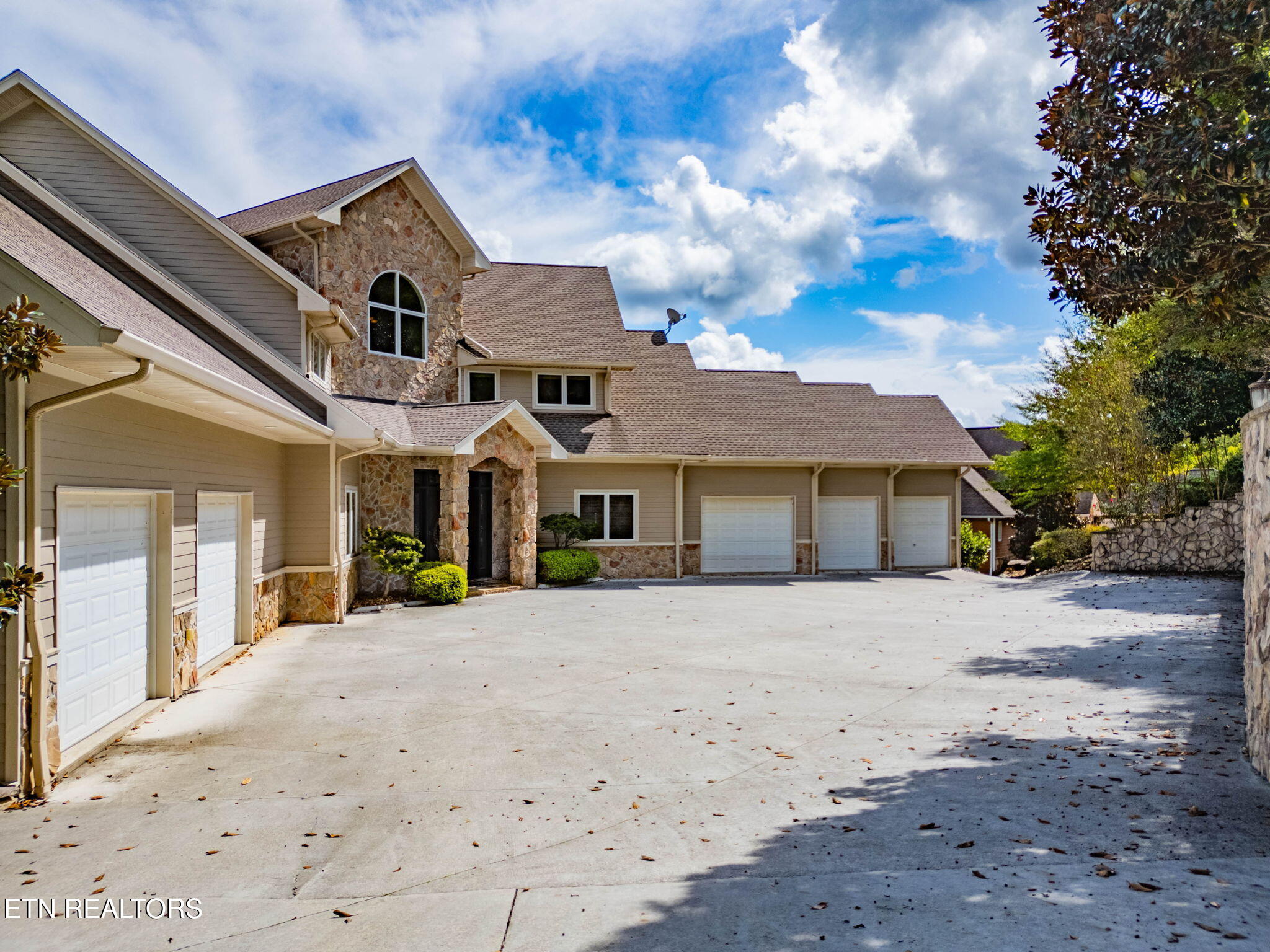 643 Crown Pointe Road Lafollette TN 37766