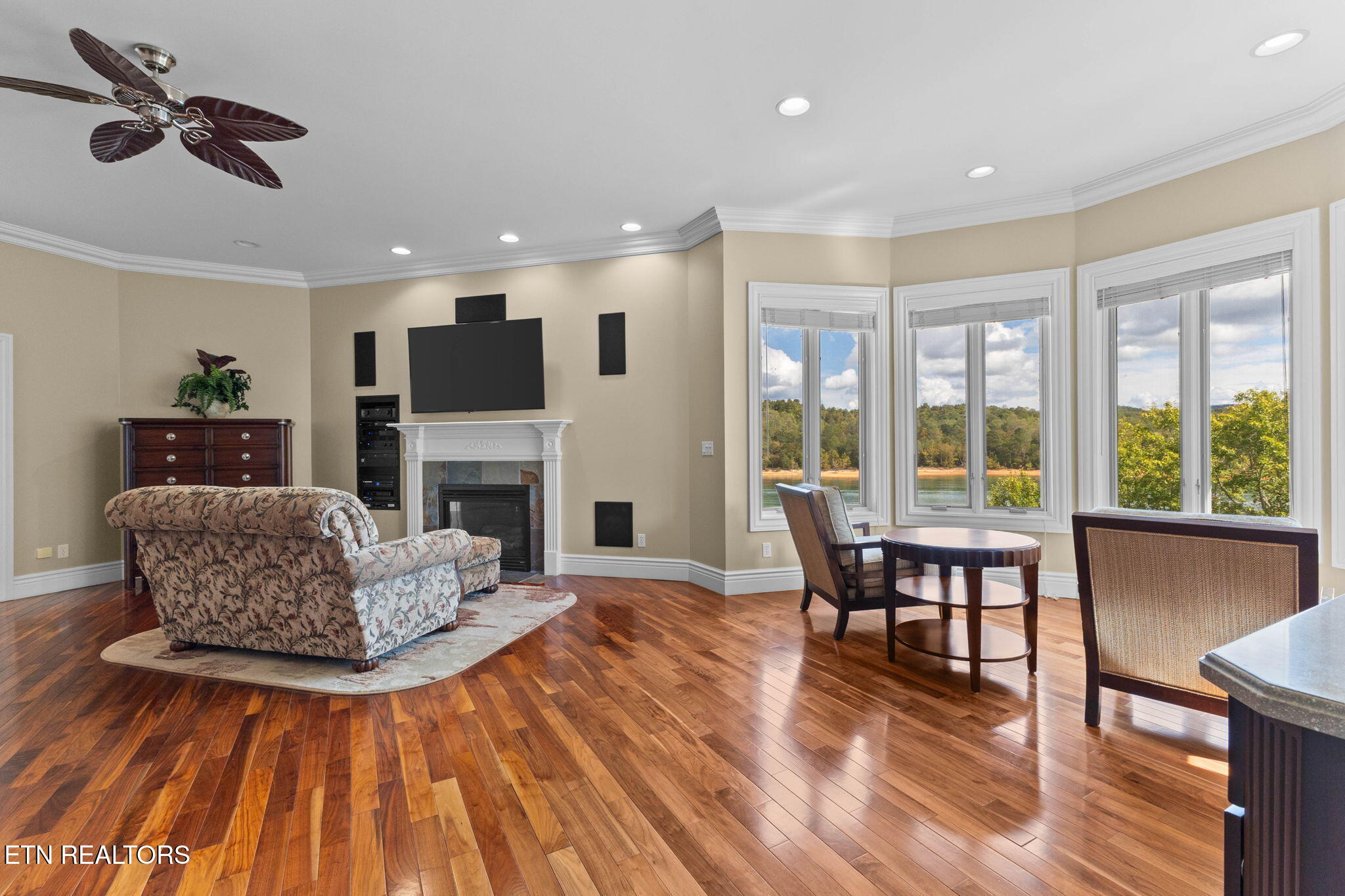 643 Crown Pointe Road Lafollette TN 37766