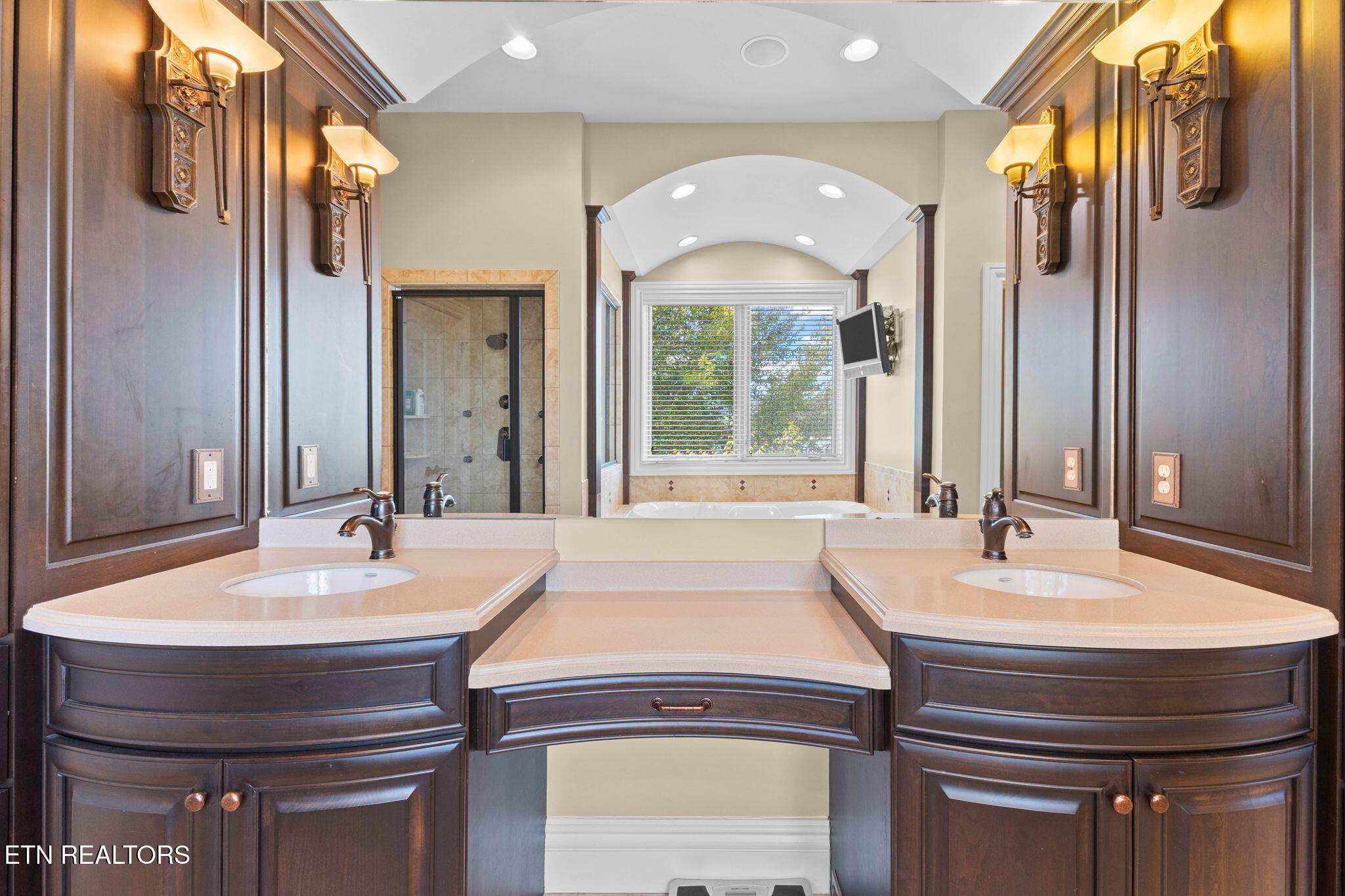 643 Crown Pointe Road Lafollette TN 37766