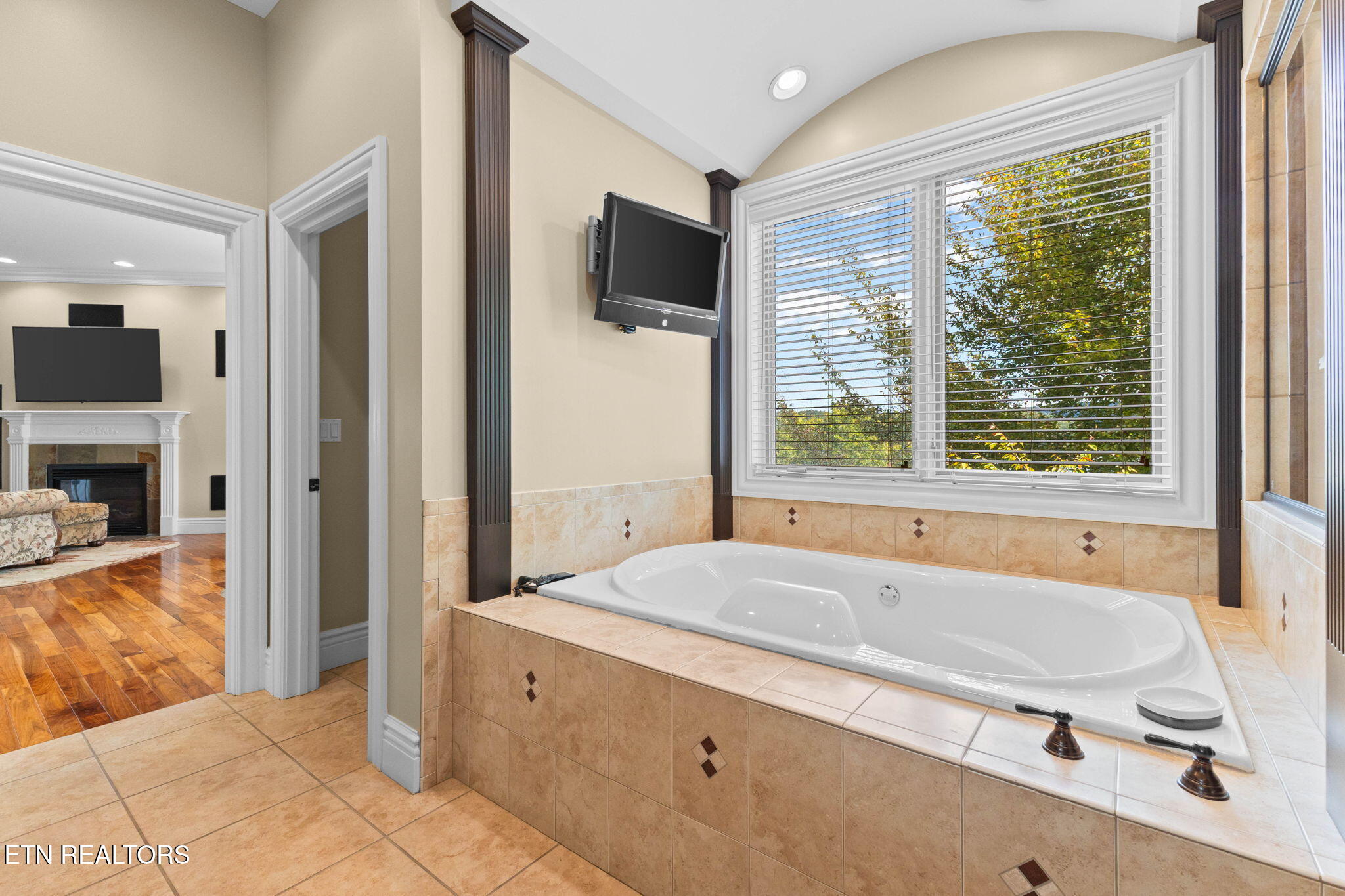 643 Crown Pointe Road Lafollette TN 37766