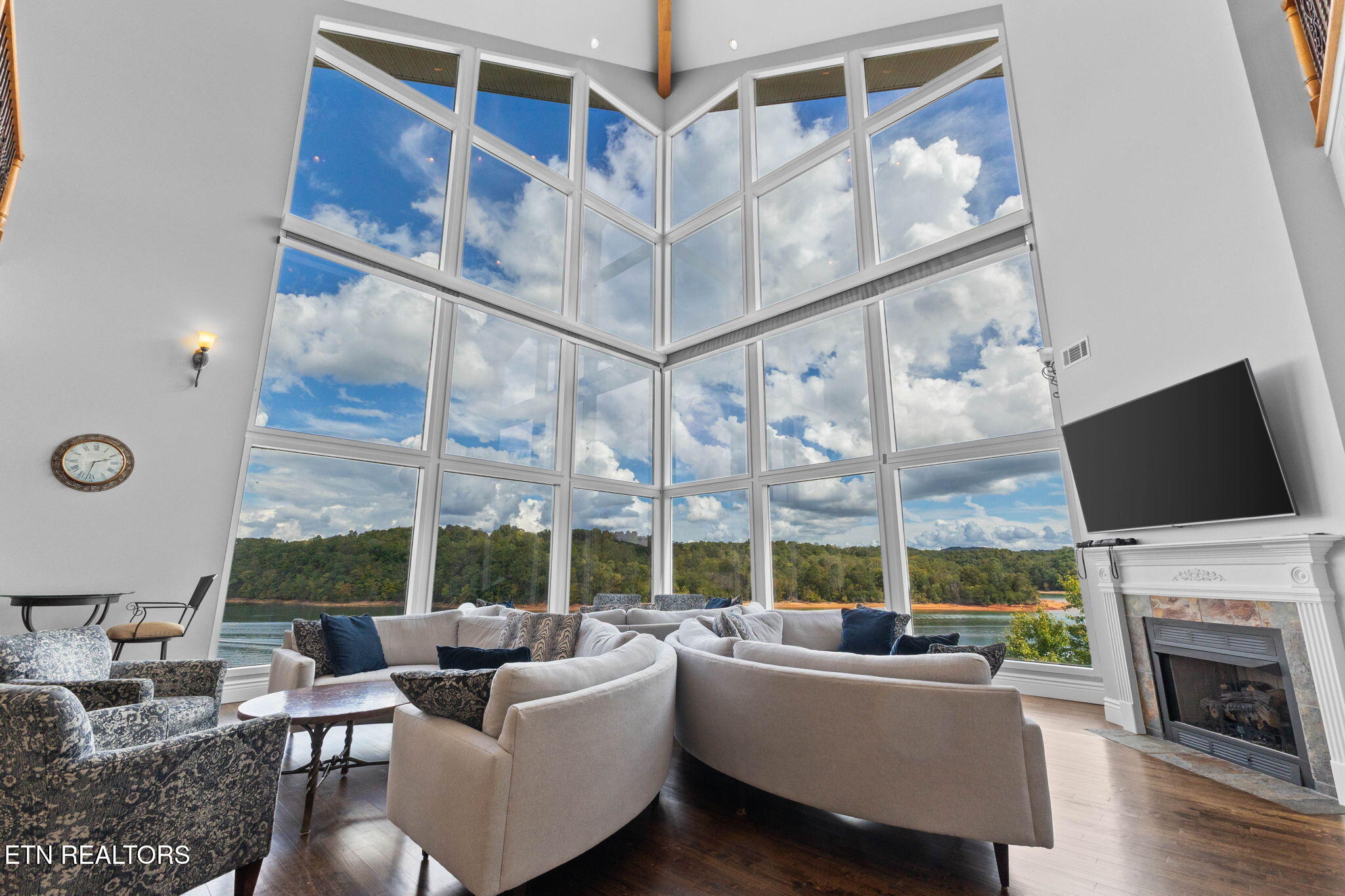 643 Crown Pointe Road Lafollette TN 37766