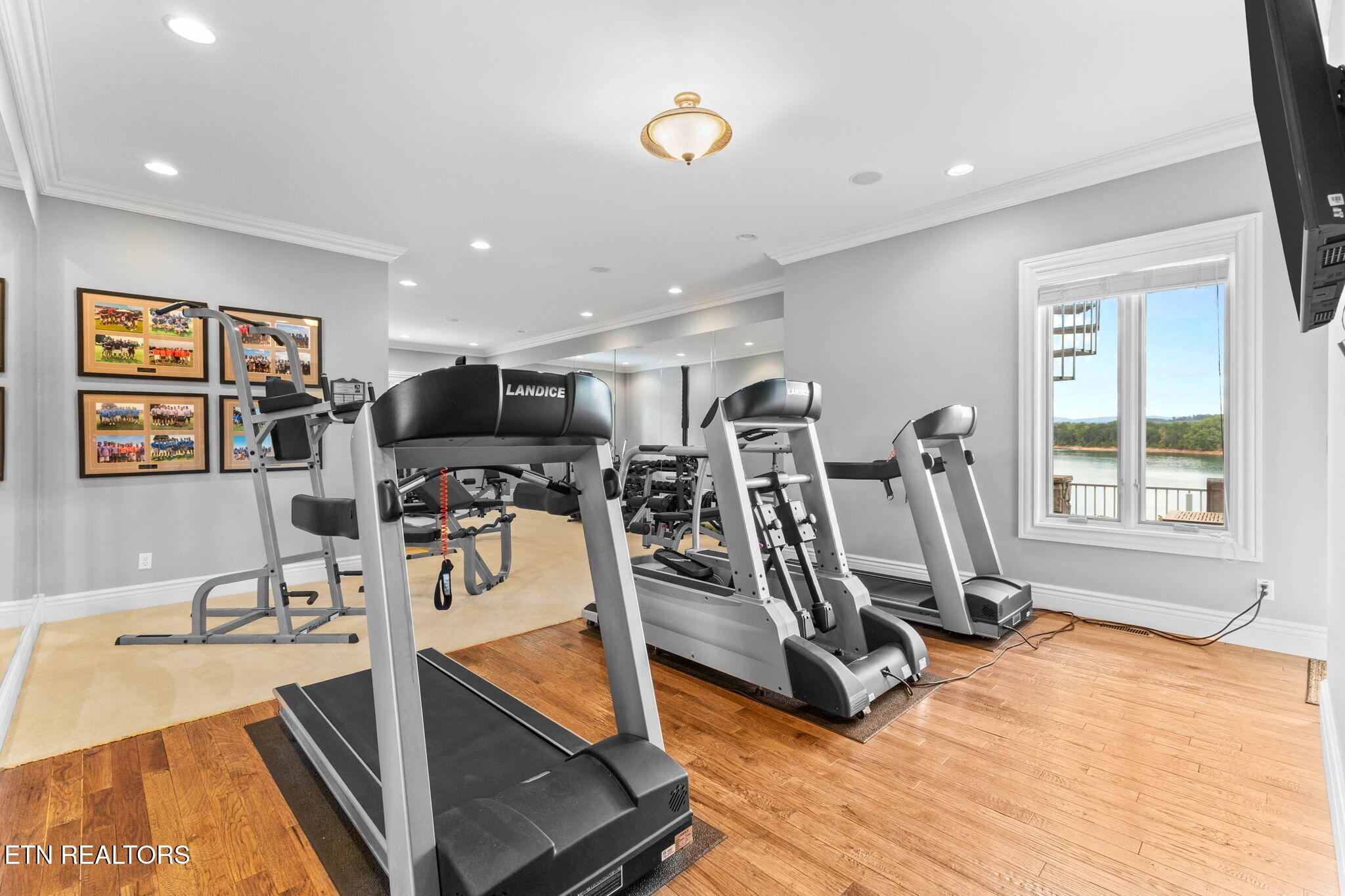 643 Crown Pointe Road Lafollette TN 37766