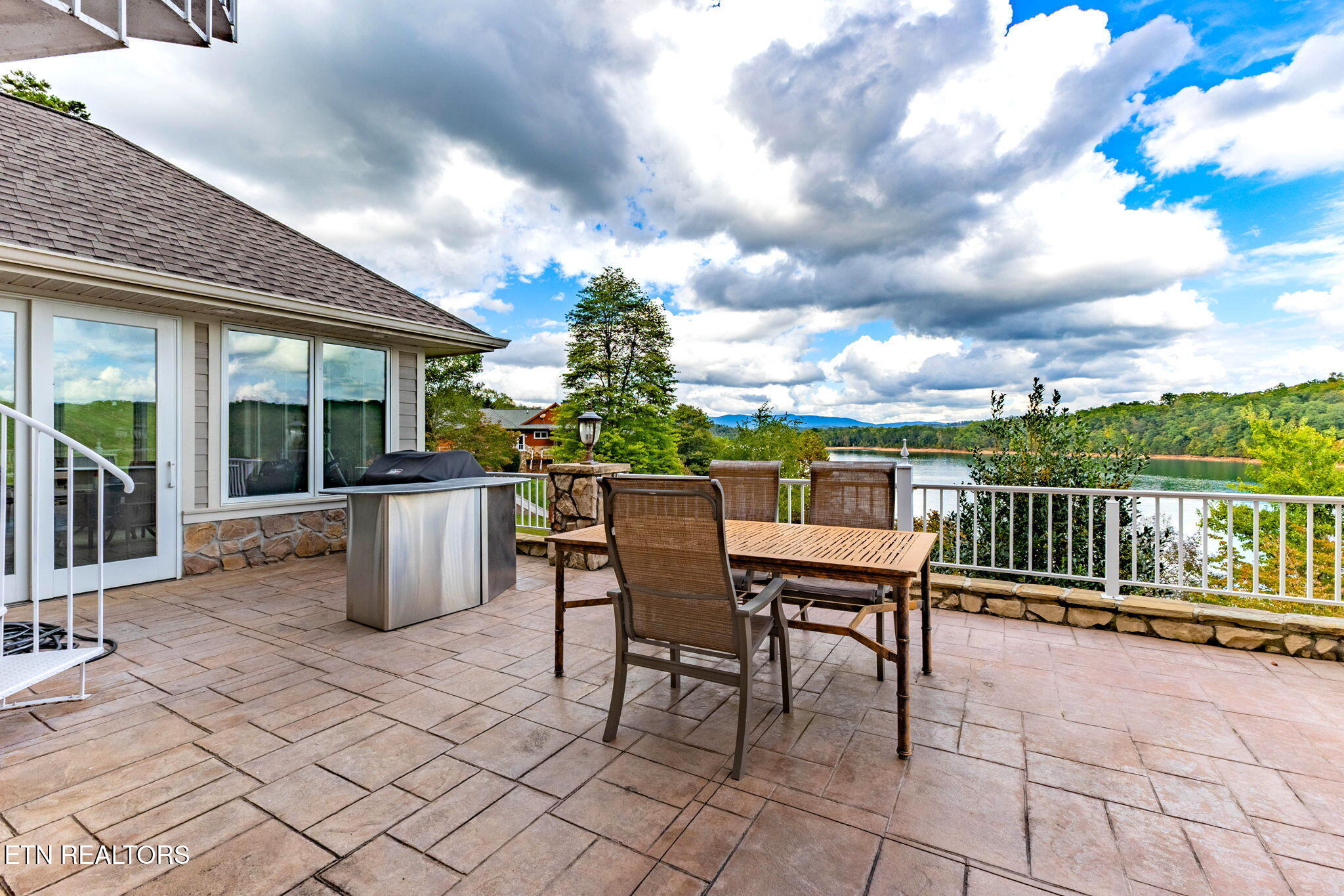 643 Crown Pointe Road Lafollette TN 37766