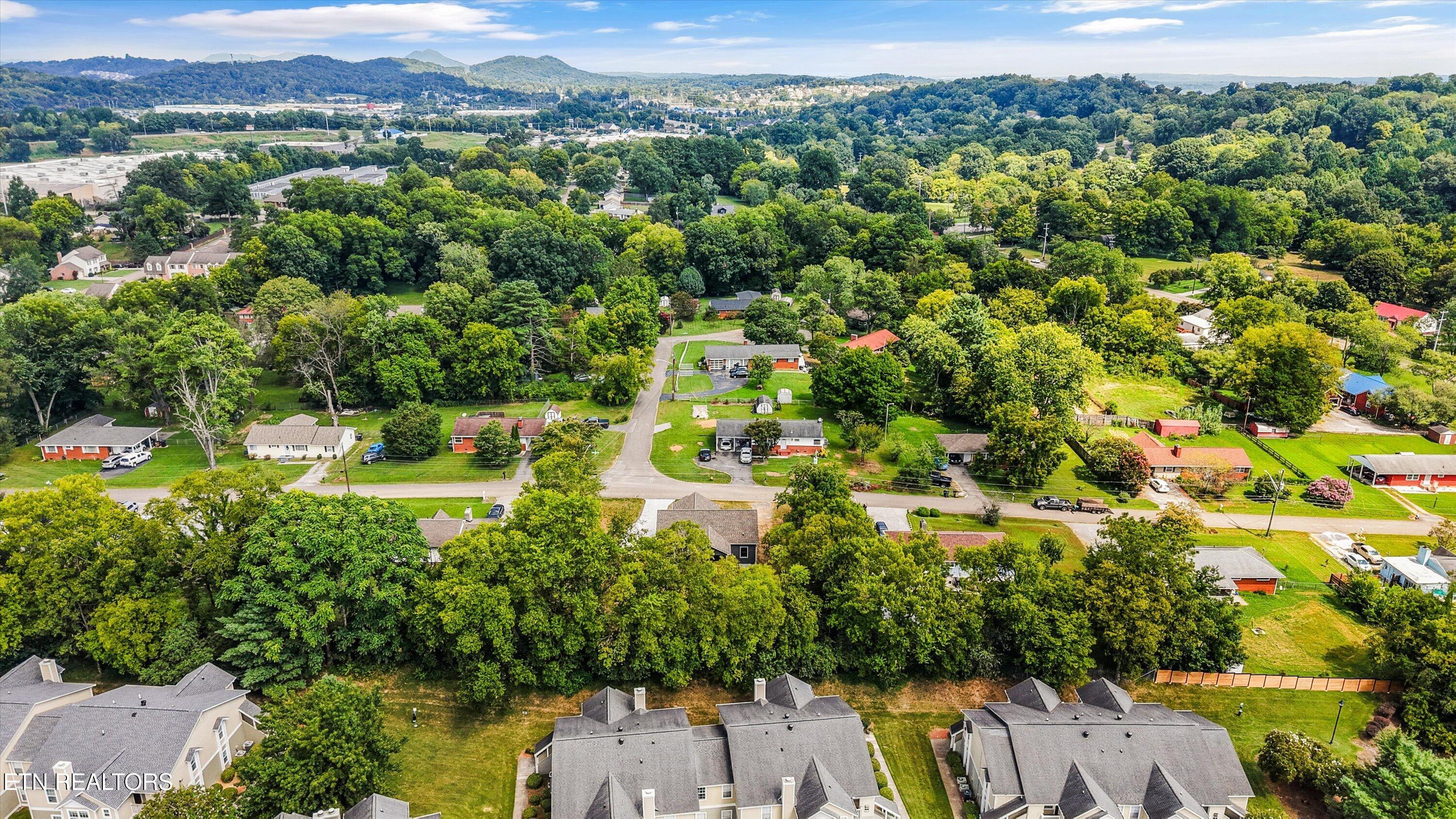 3021 Shelbourne Road Knoxville TN 37917