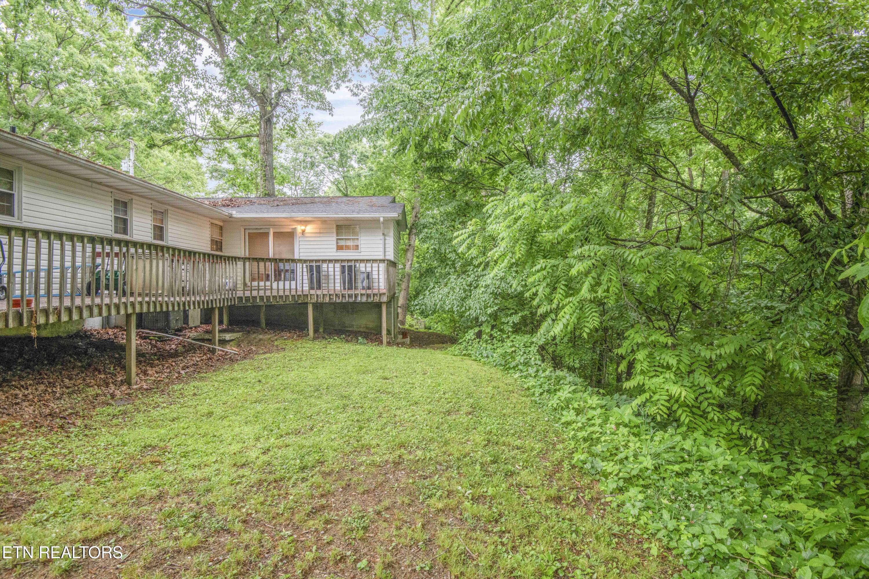 223 White Oak Lane Heiskell TN 37754