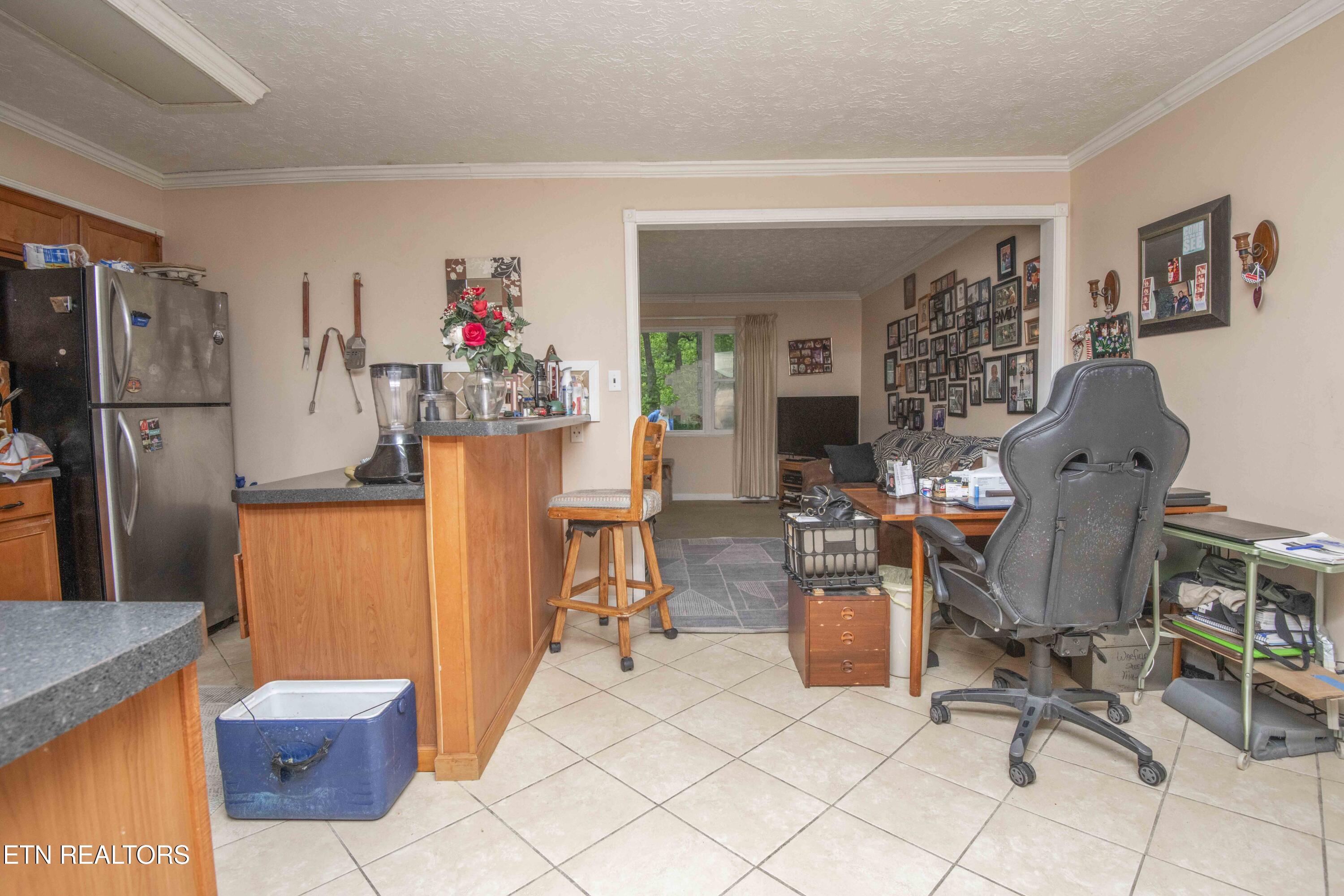 223 White Oak Lane Heiskell TN 37754