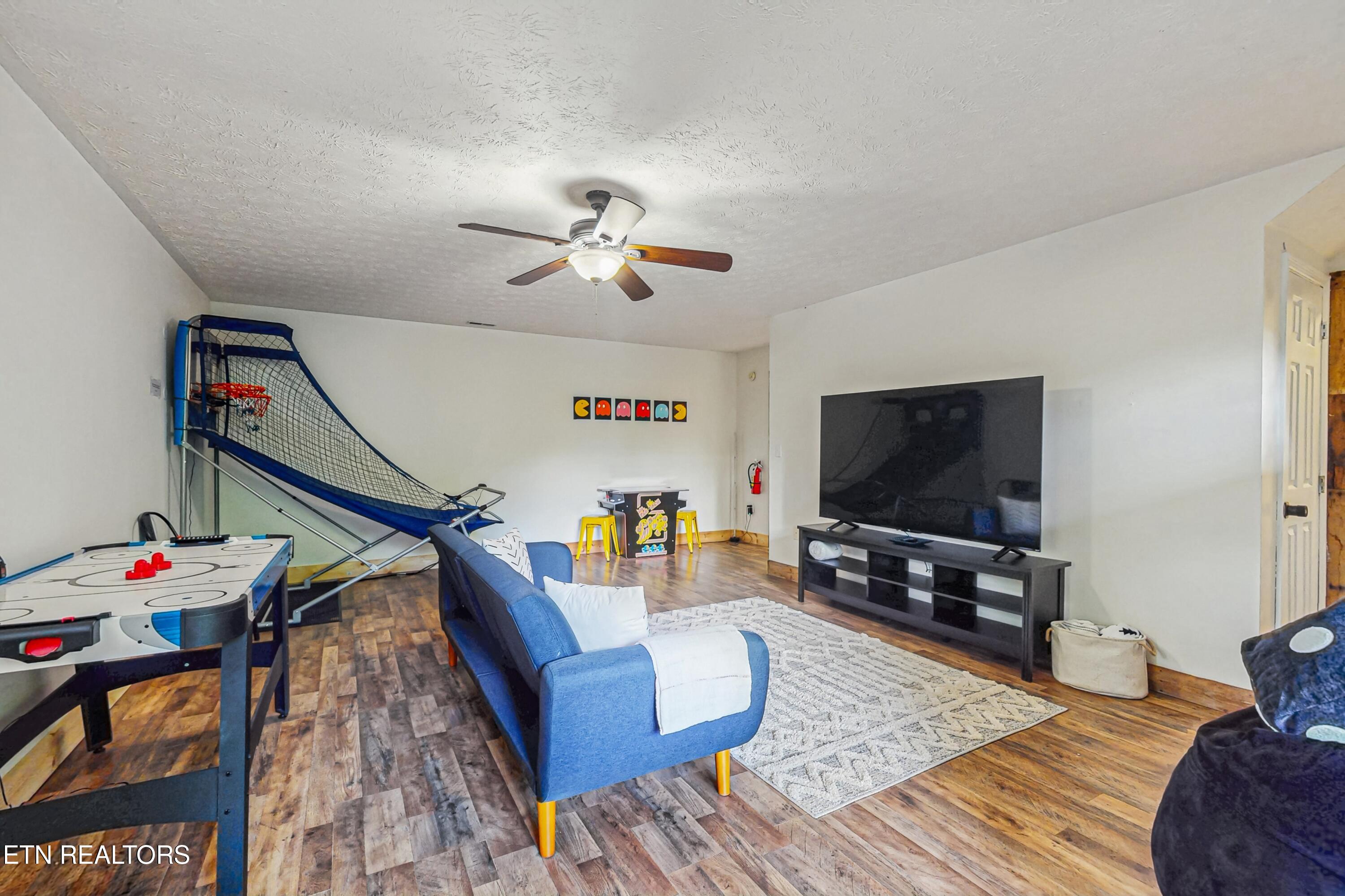 1949 Shady Grove Road Sevierville TN 37876