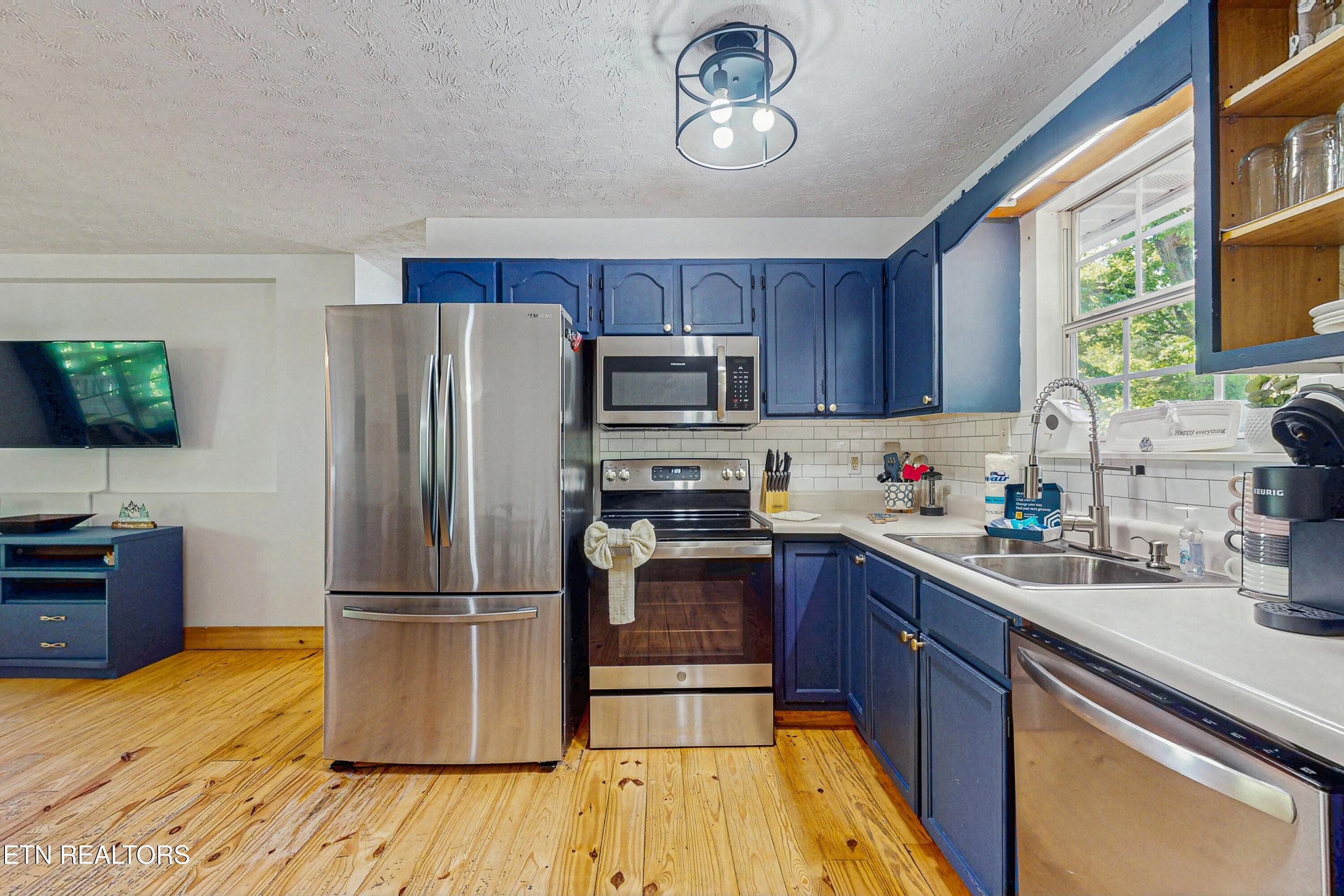 1949 Shady Grove Road Sevierville TN 37876