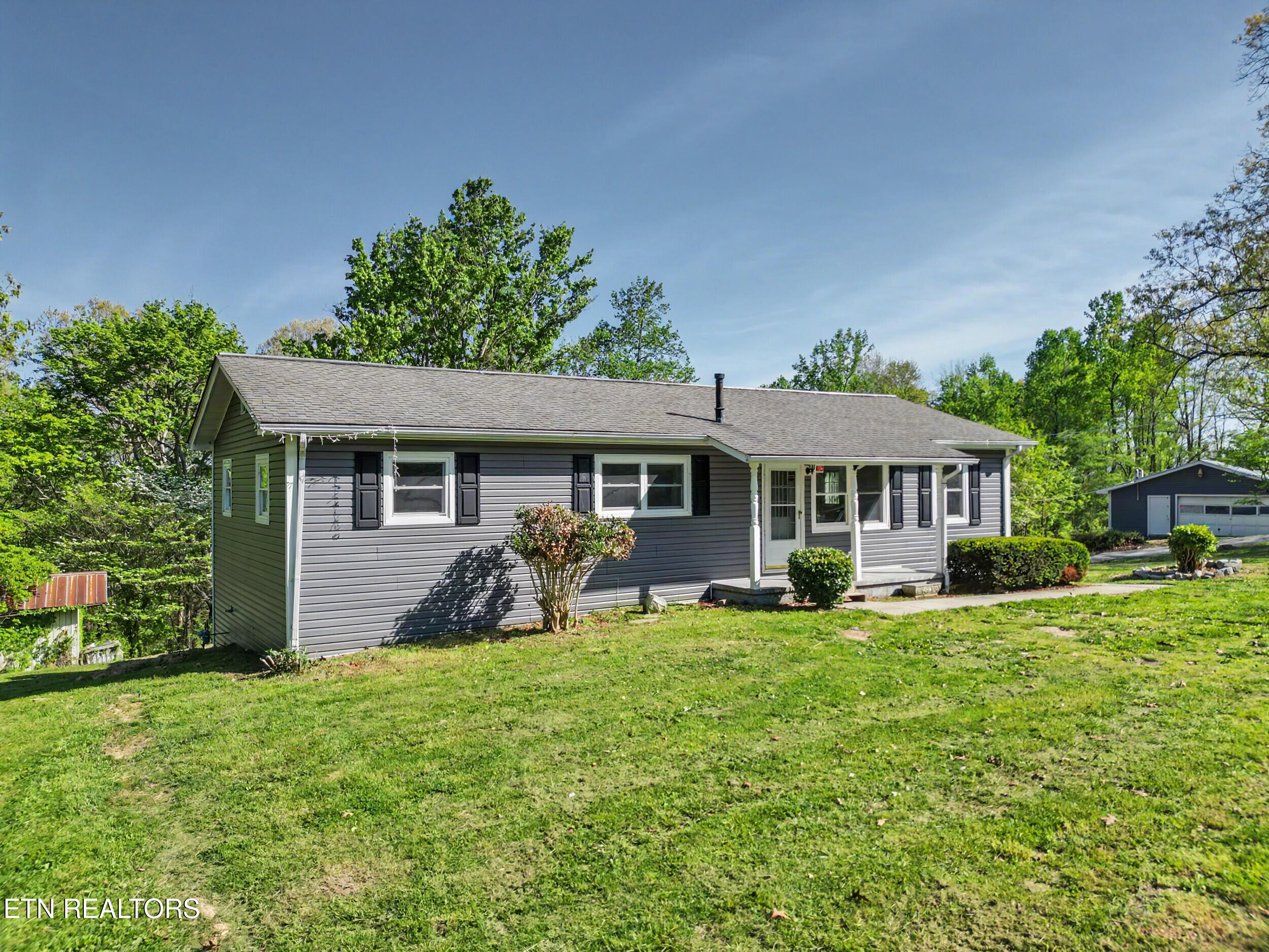 138 S Gaylor Road Lafollette TN 37766