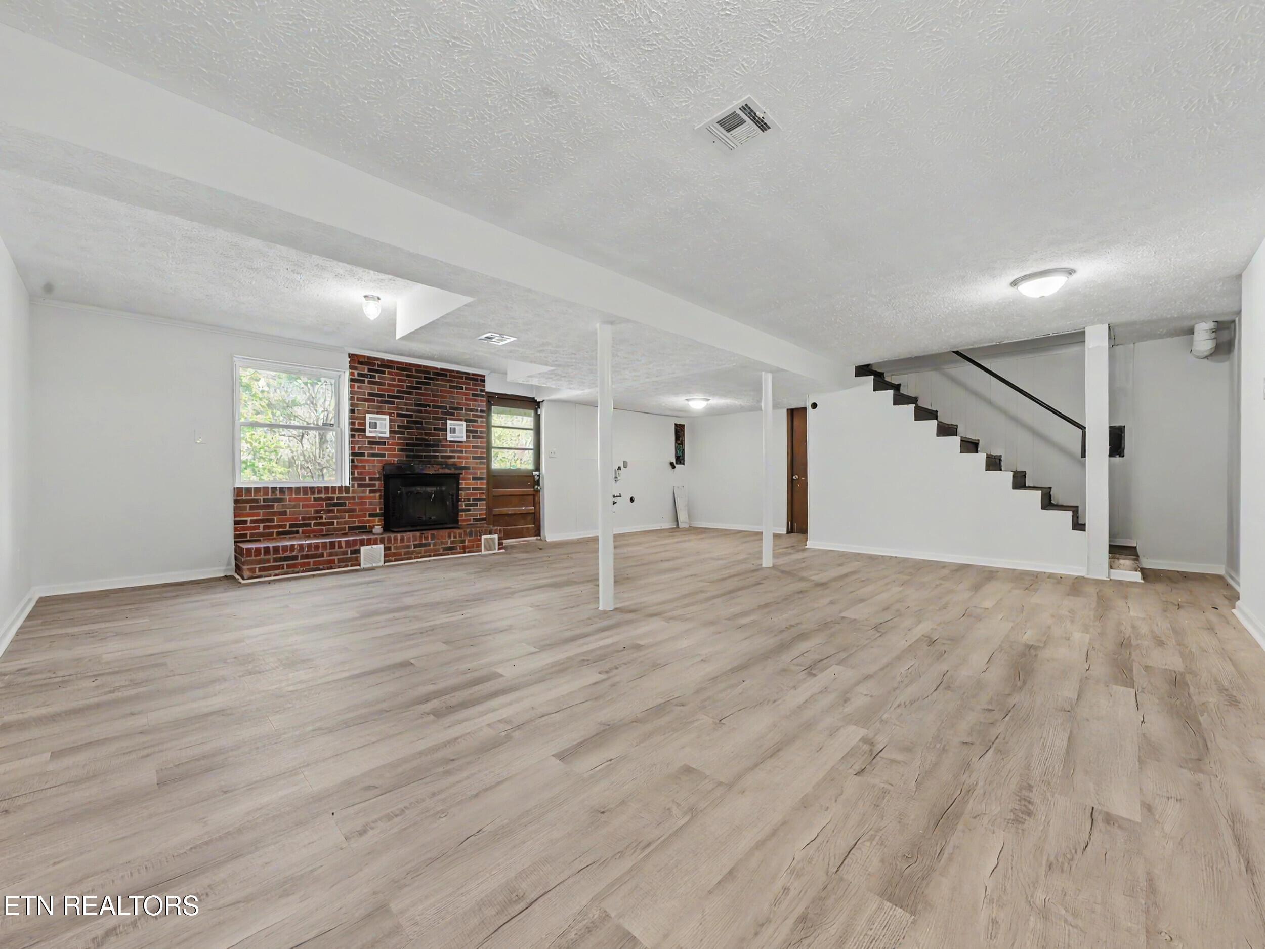 138 S Gaylor Road Lafollette TN 37766