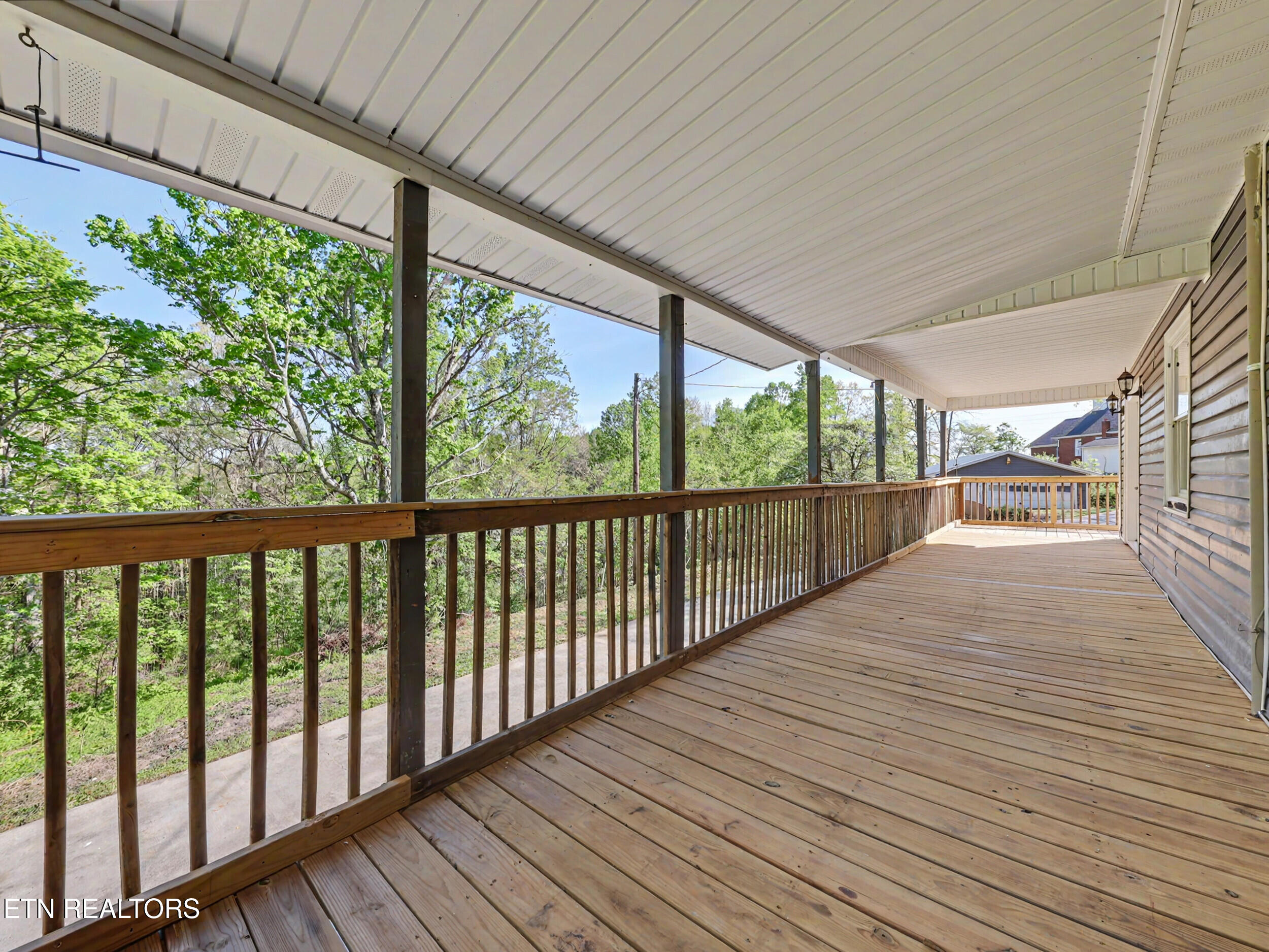 138 S Gaylor Road Lafollette TN 37766