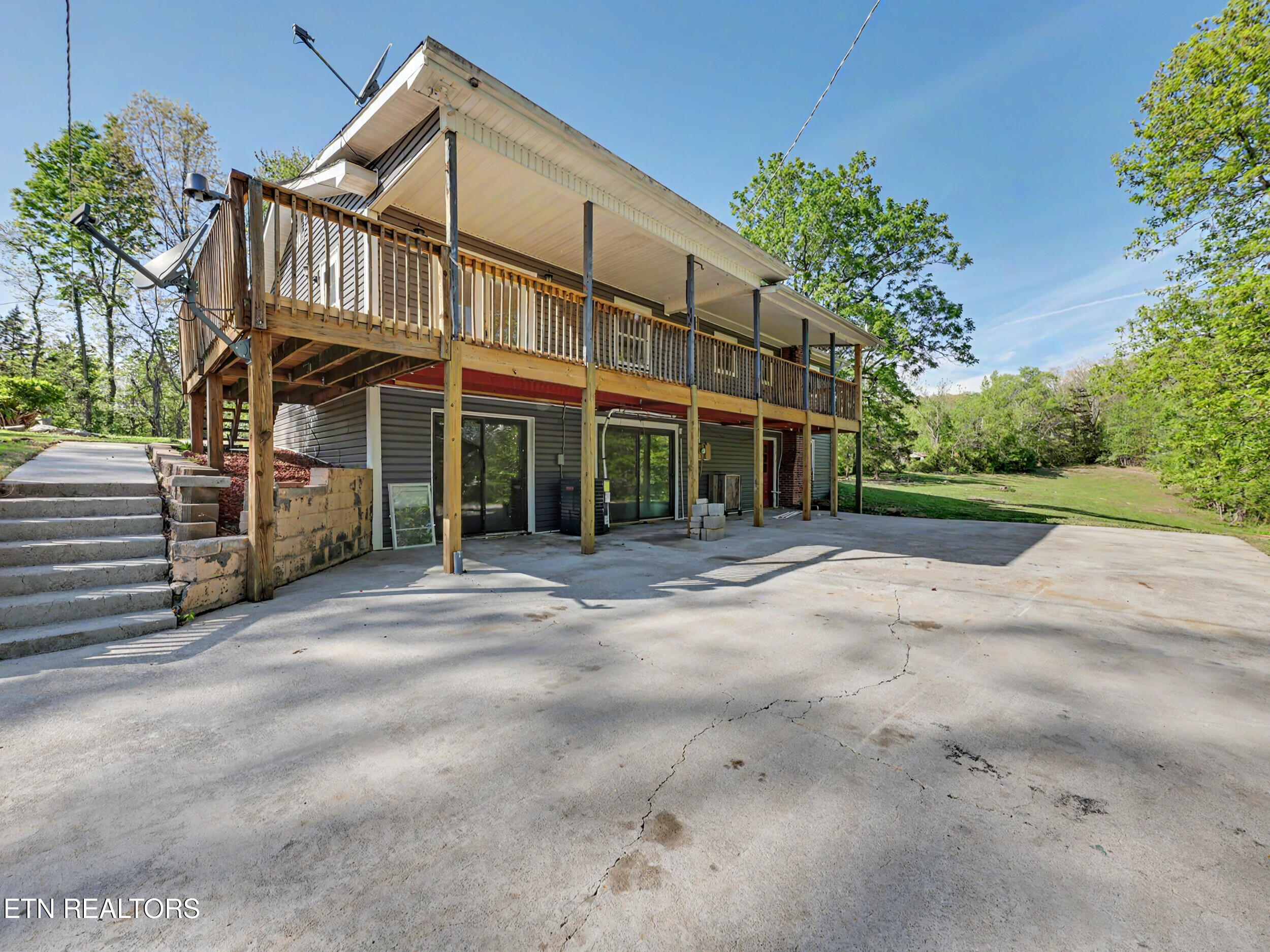 138 S Gaylor Road Lafollette TN 37766