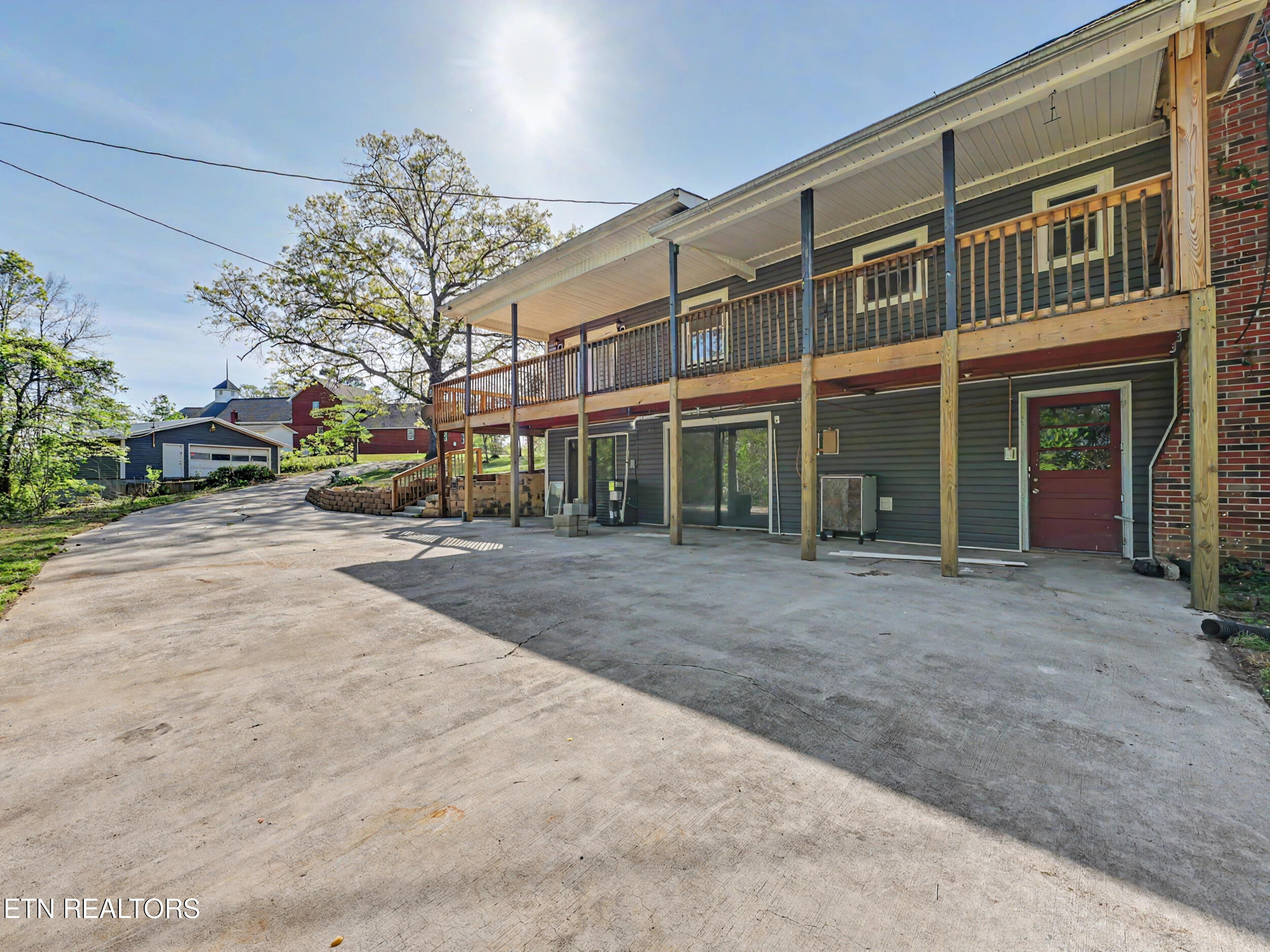 138 S Gaylor Road Lafollette TN 37766