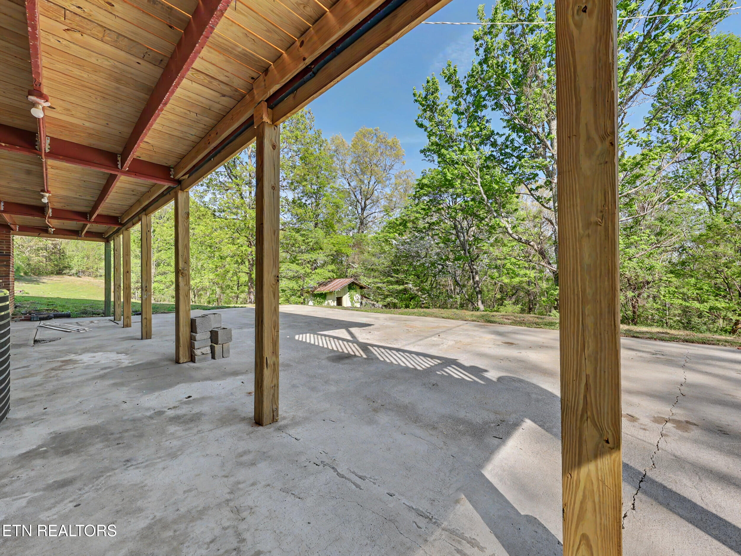 138 S Gaylor Road Lafollette TN 37766