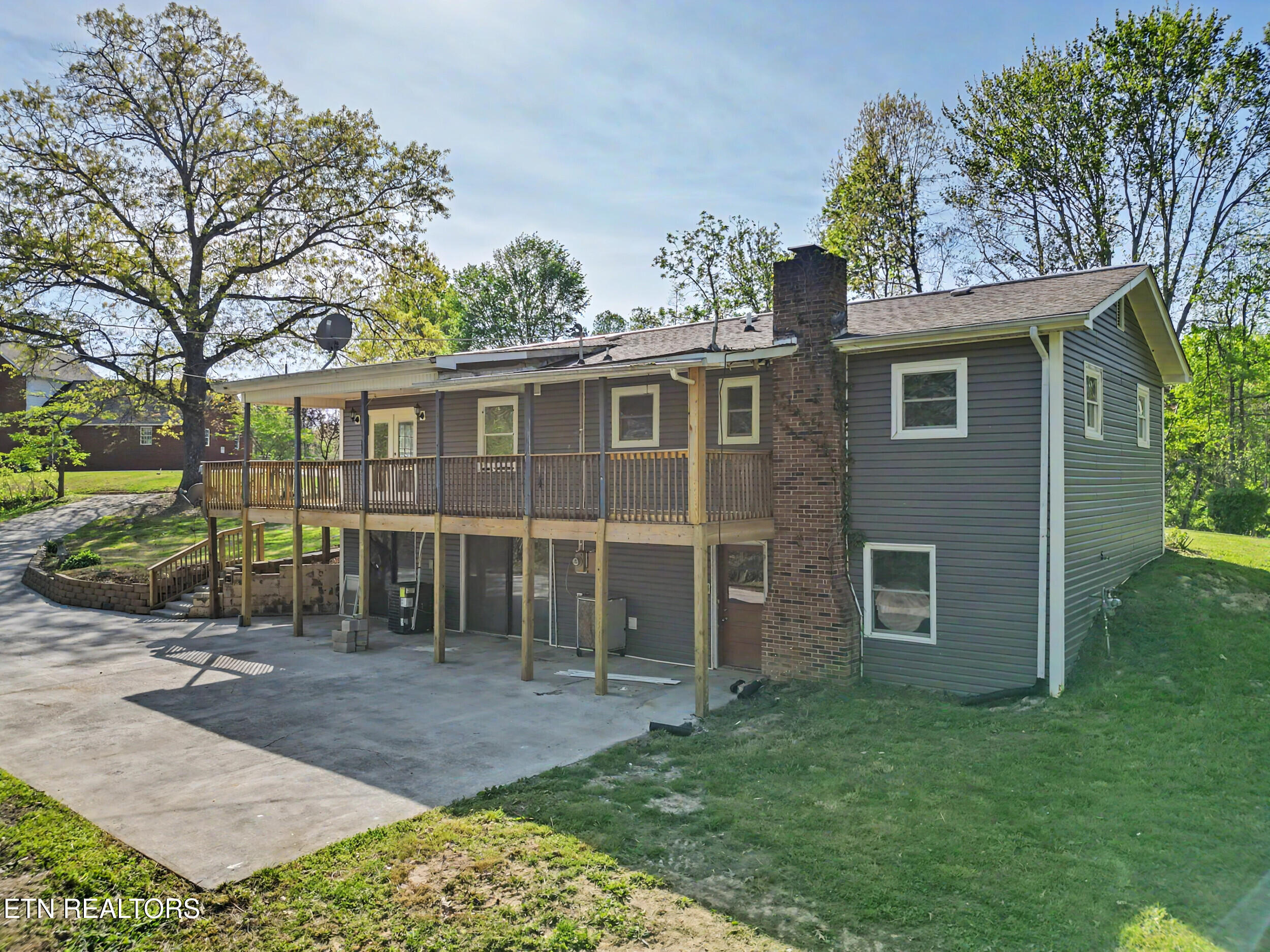 138 S Gaylor Road Lafollette TN 37766