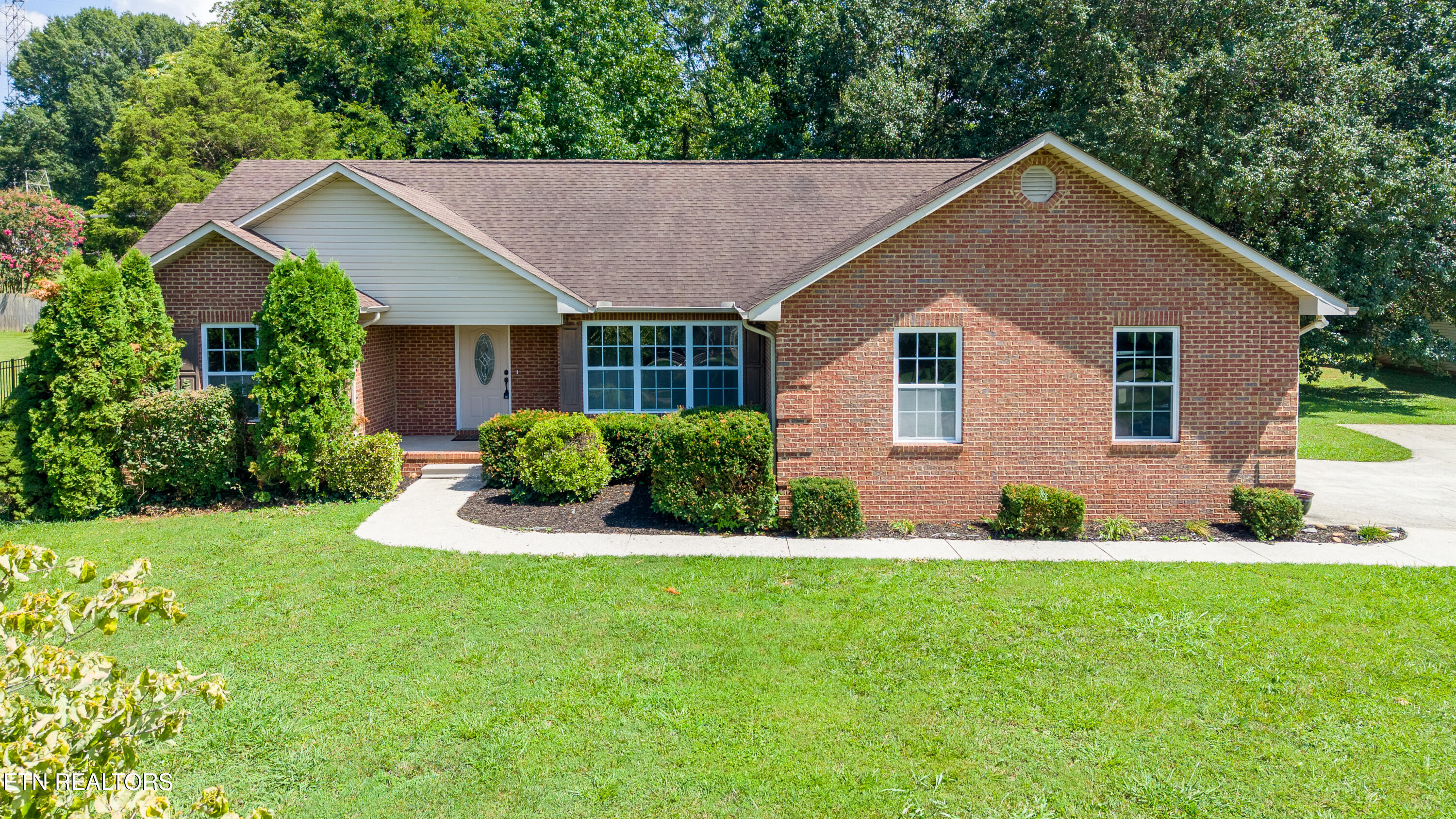105 Lunker Lane Louisville TN 37777