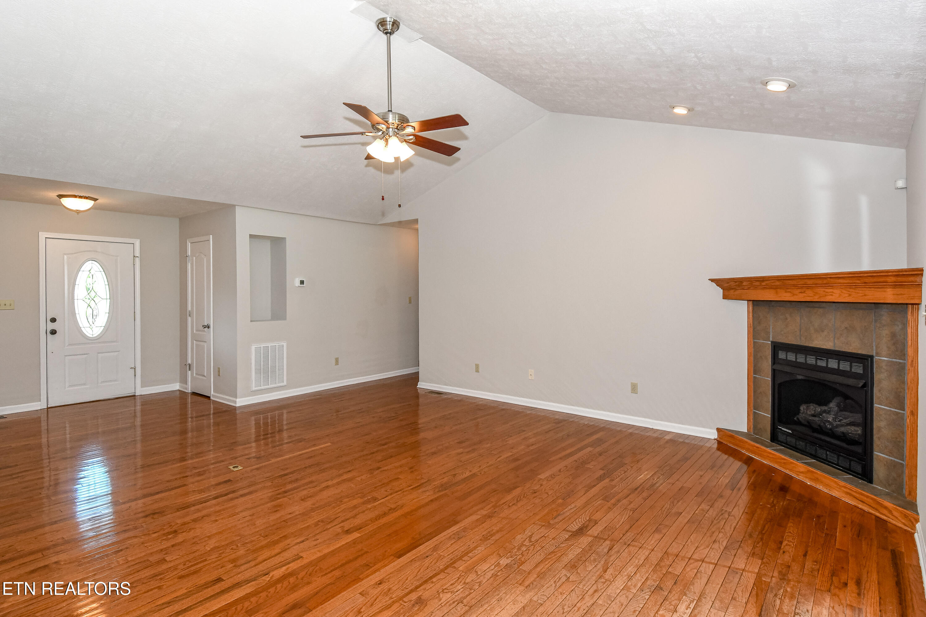 105 Lunker Lane Louisville TN 37777