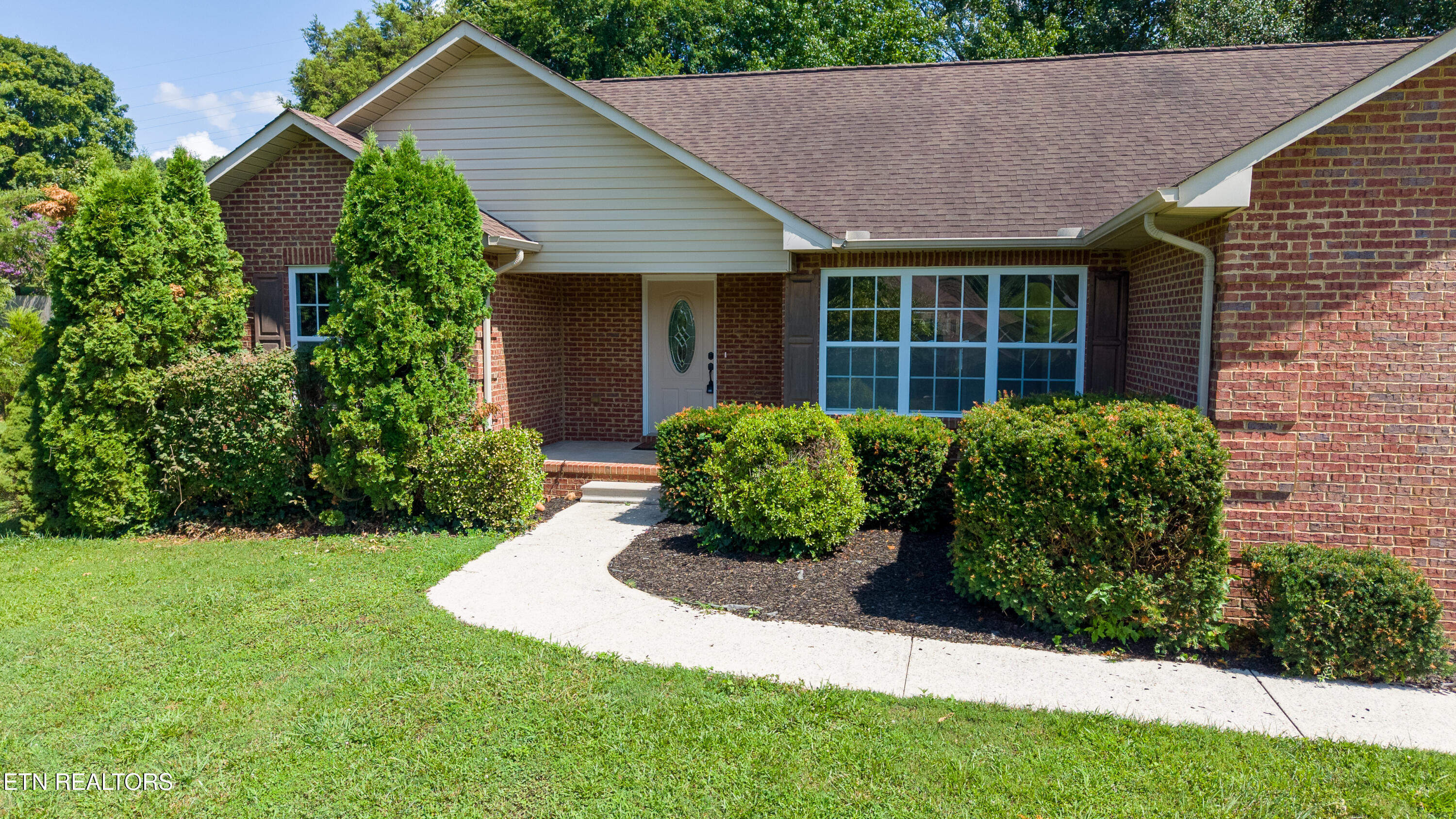 105 Lunker Lane Louisville TN 37777