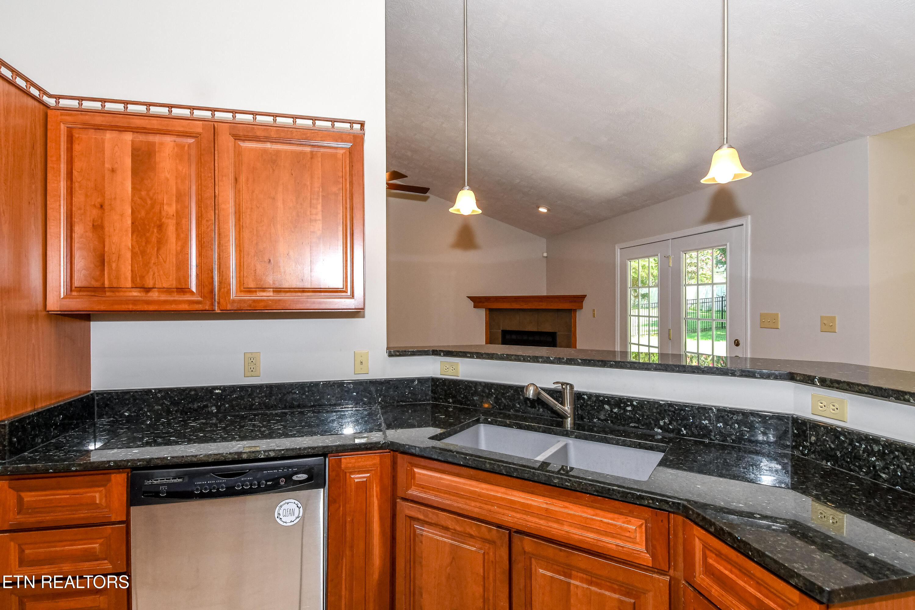 105 Lunker Lane Louisville TN 37777