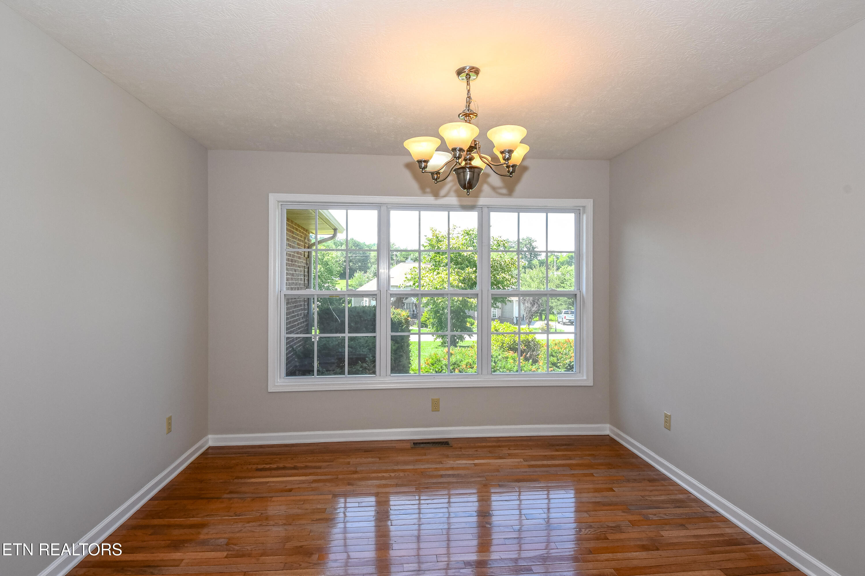 105 Lunker Lane Louisville TN 37777