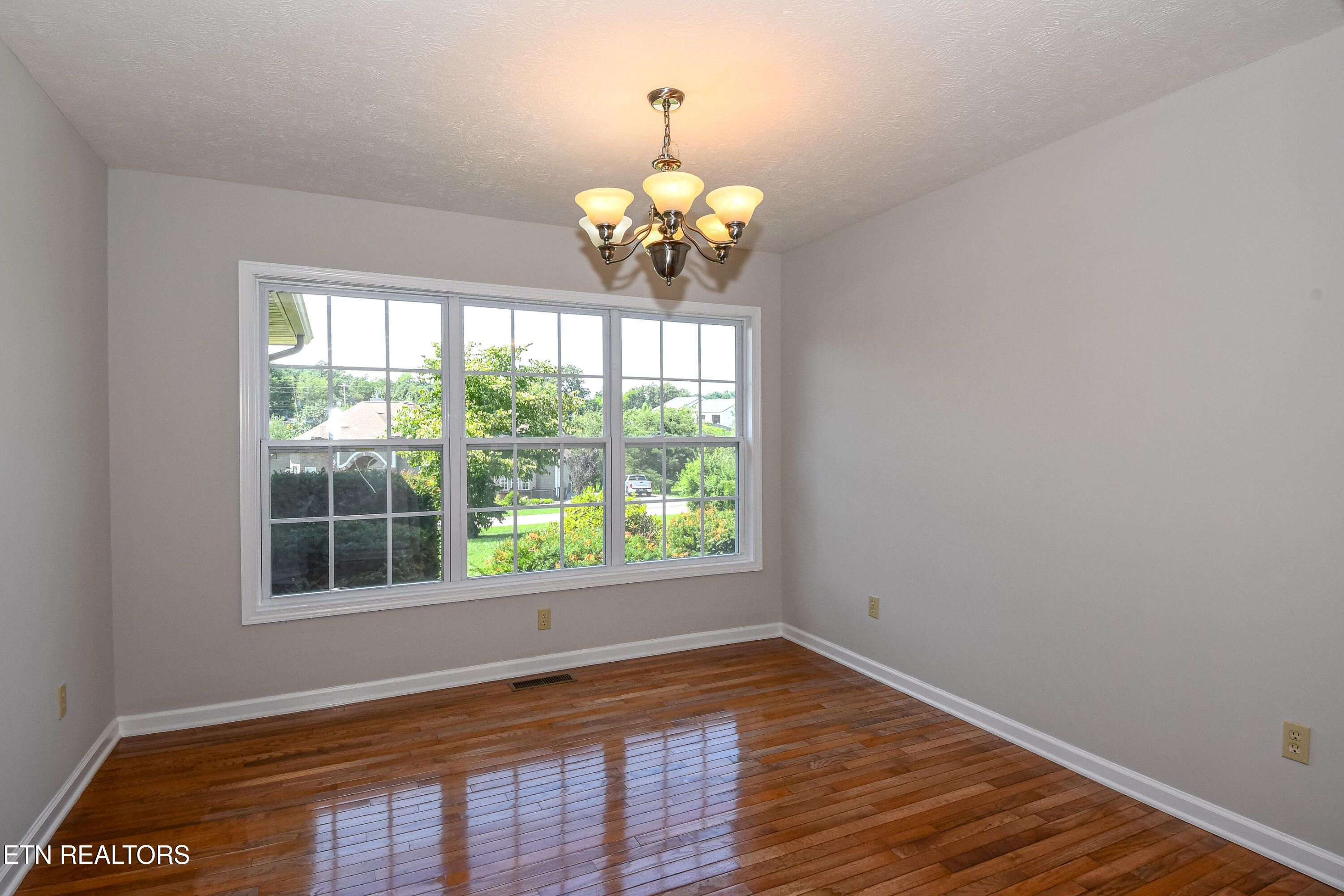 105 Lunker Lane Louisville TN 37777