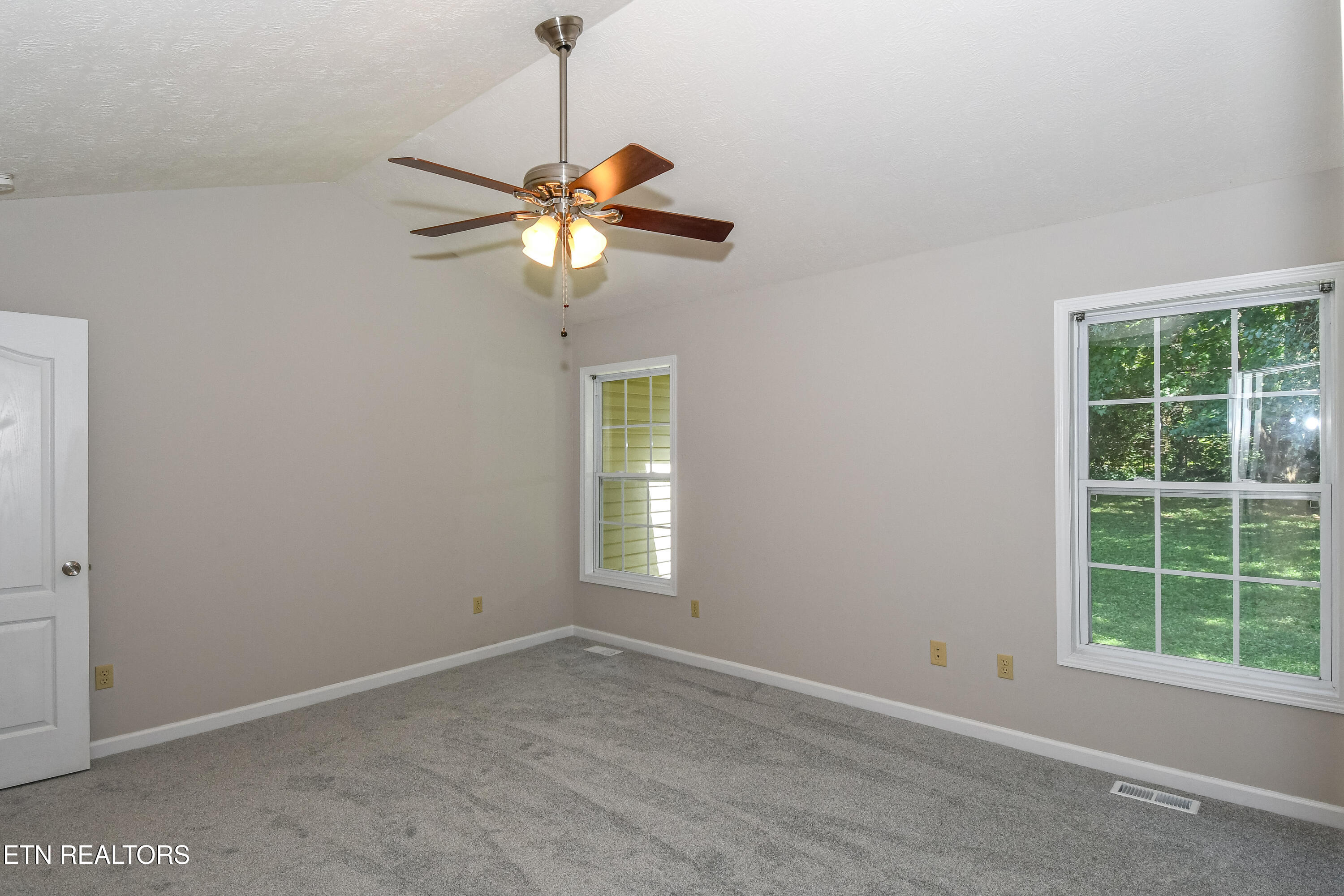105 Lunker Lane Louisville TN 37777