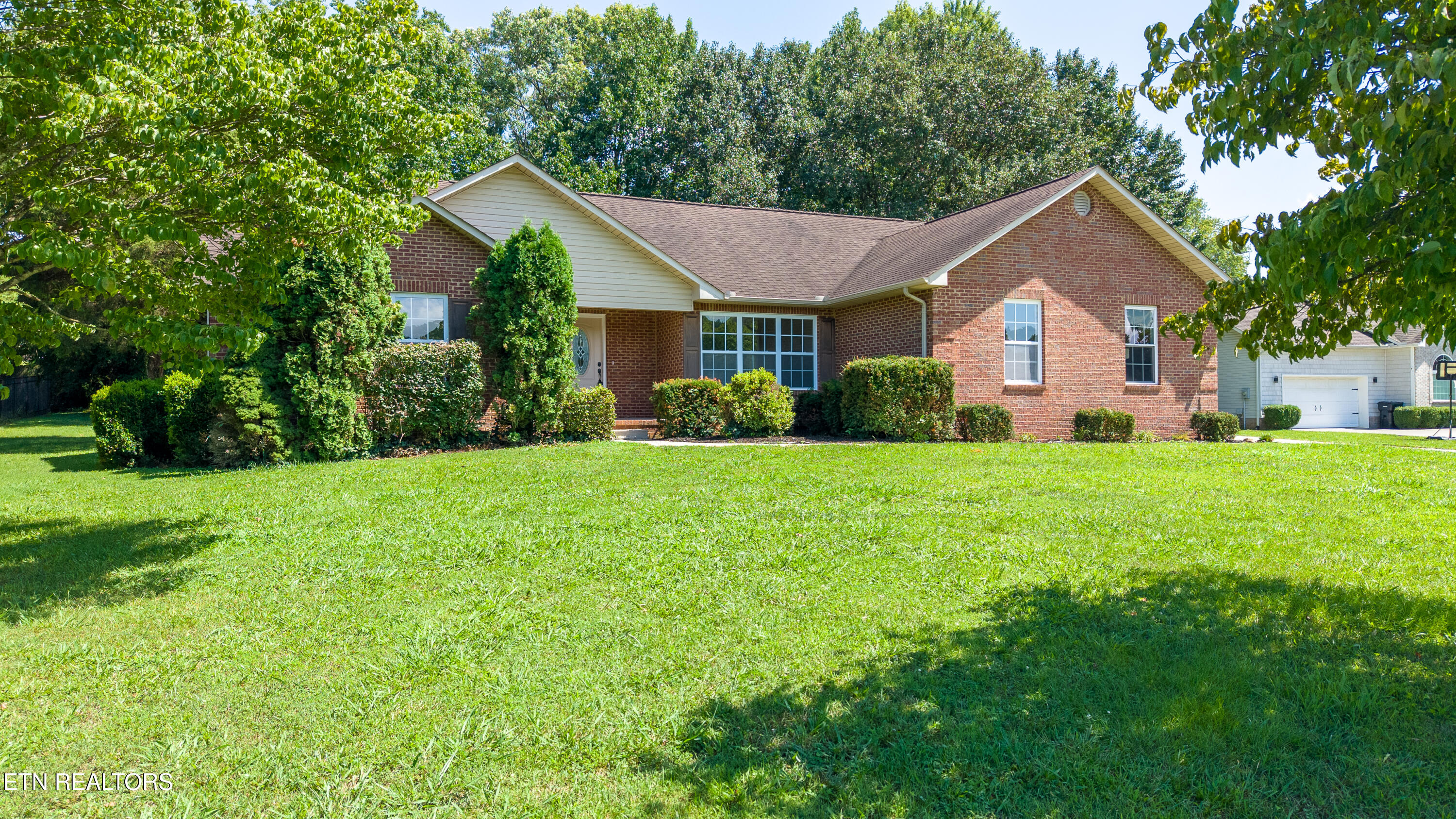 105 Lunker Lane Louisville TN 37777