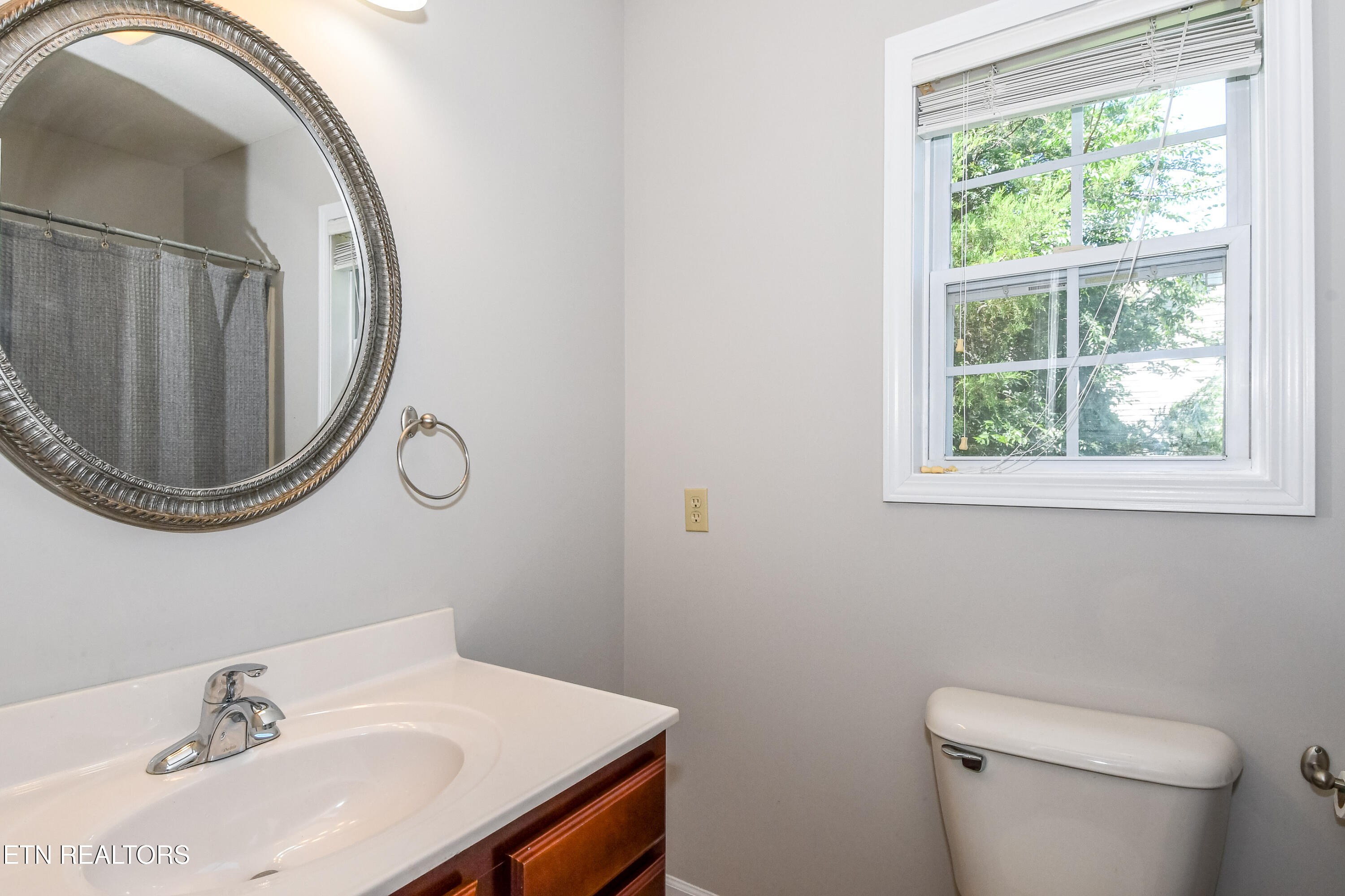 105 Lunker Lane Louisville TN 37777