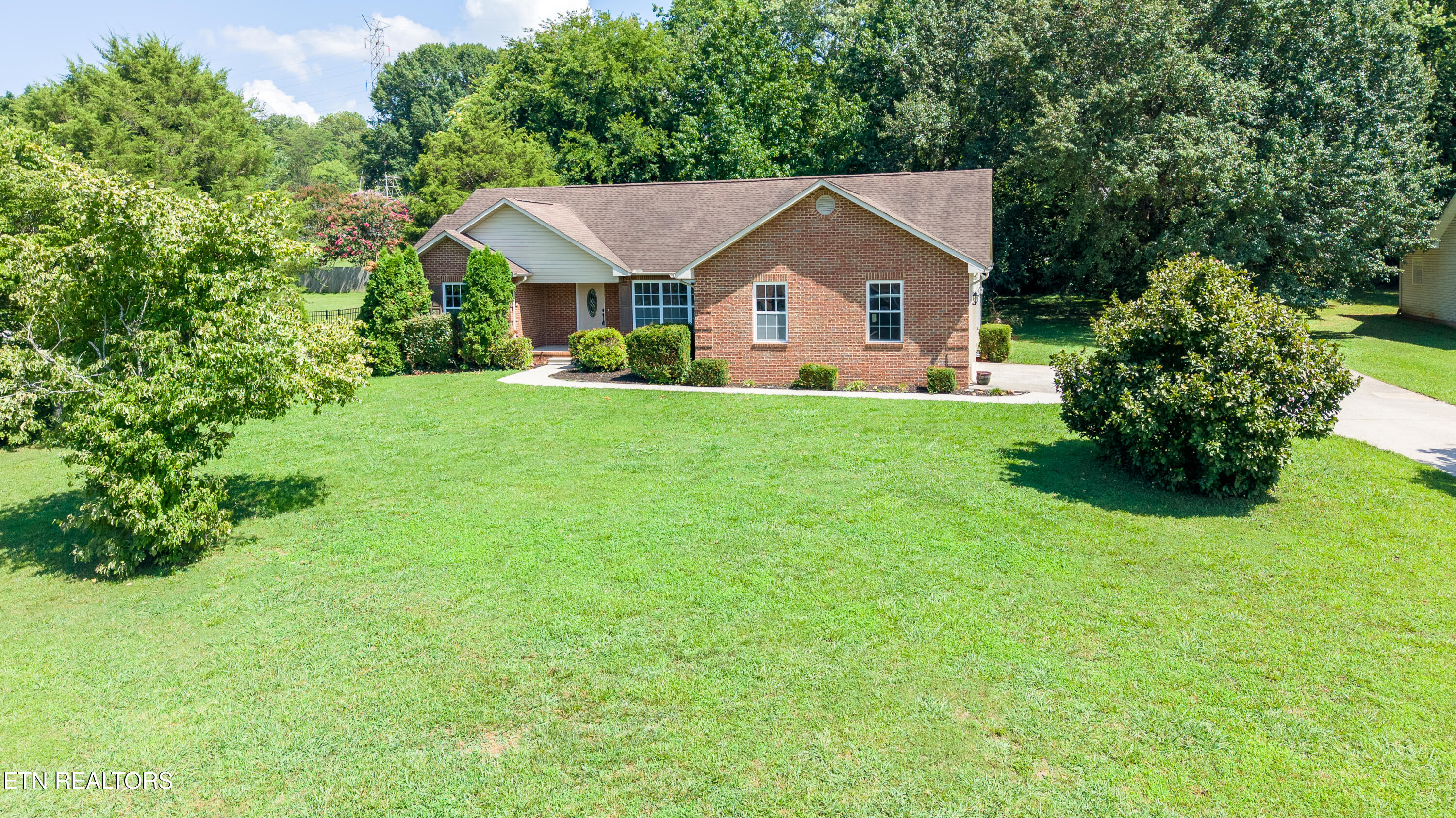 105 Lunker Lane Louisville TN 37777