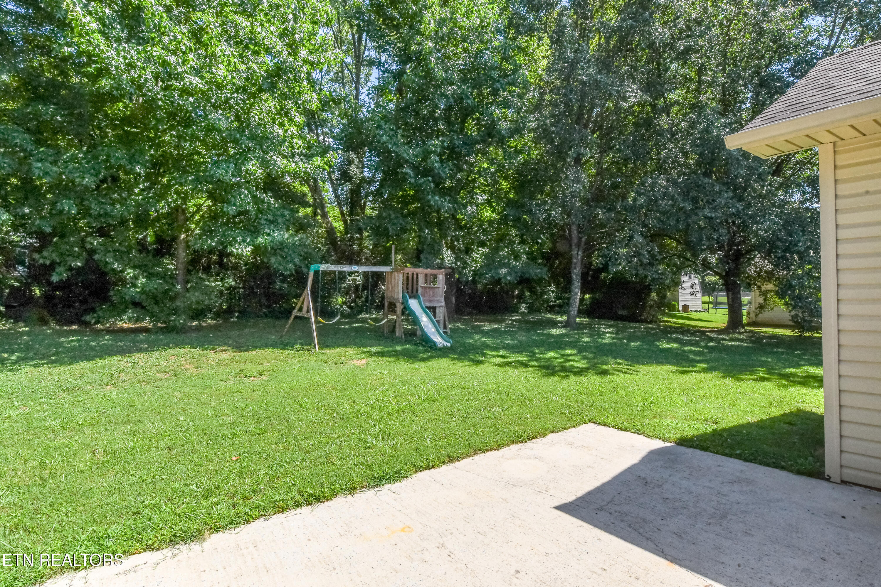 105 Lunker Lane Louisville TN 37777