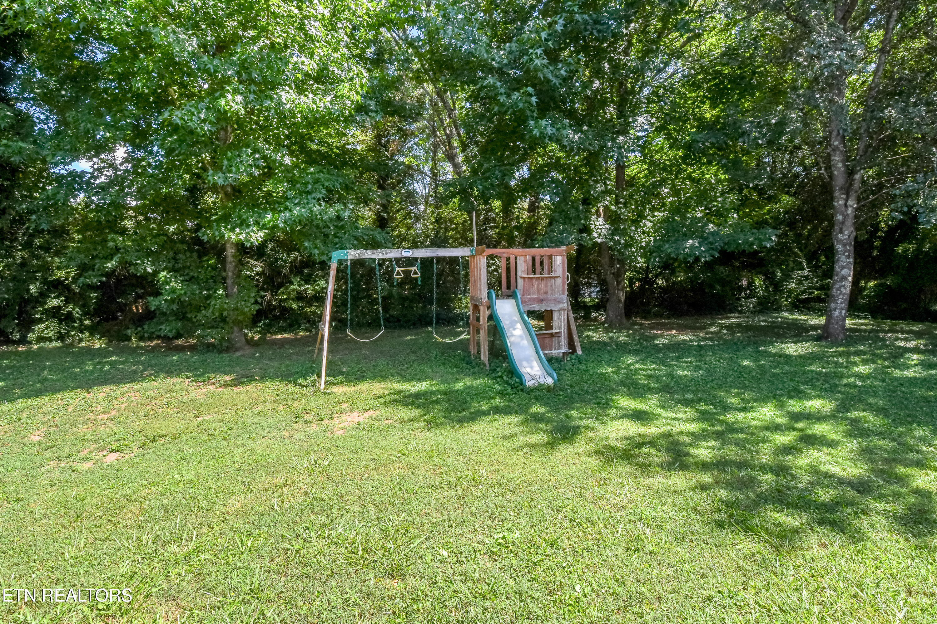 105 Lunker Lane Louisville TN 37777
