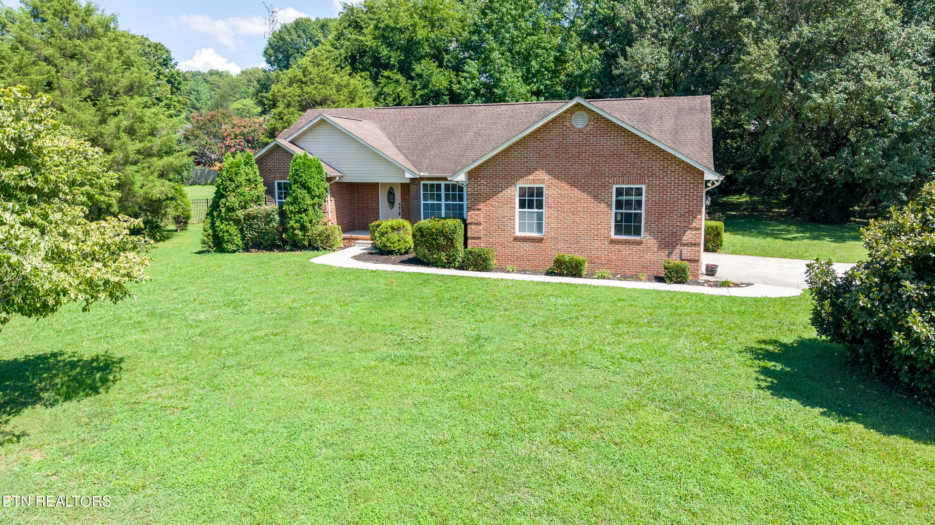 105 Lunker Lane Louisville TN 37777