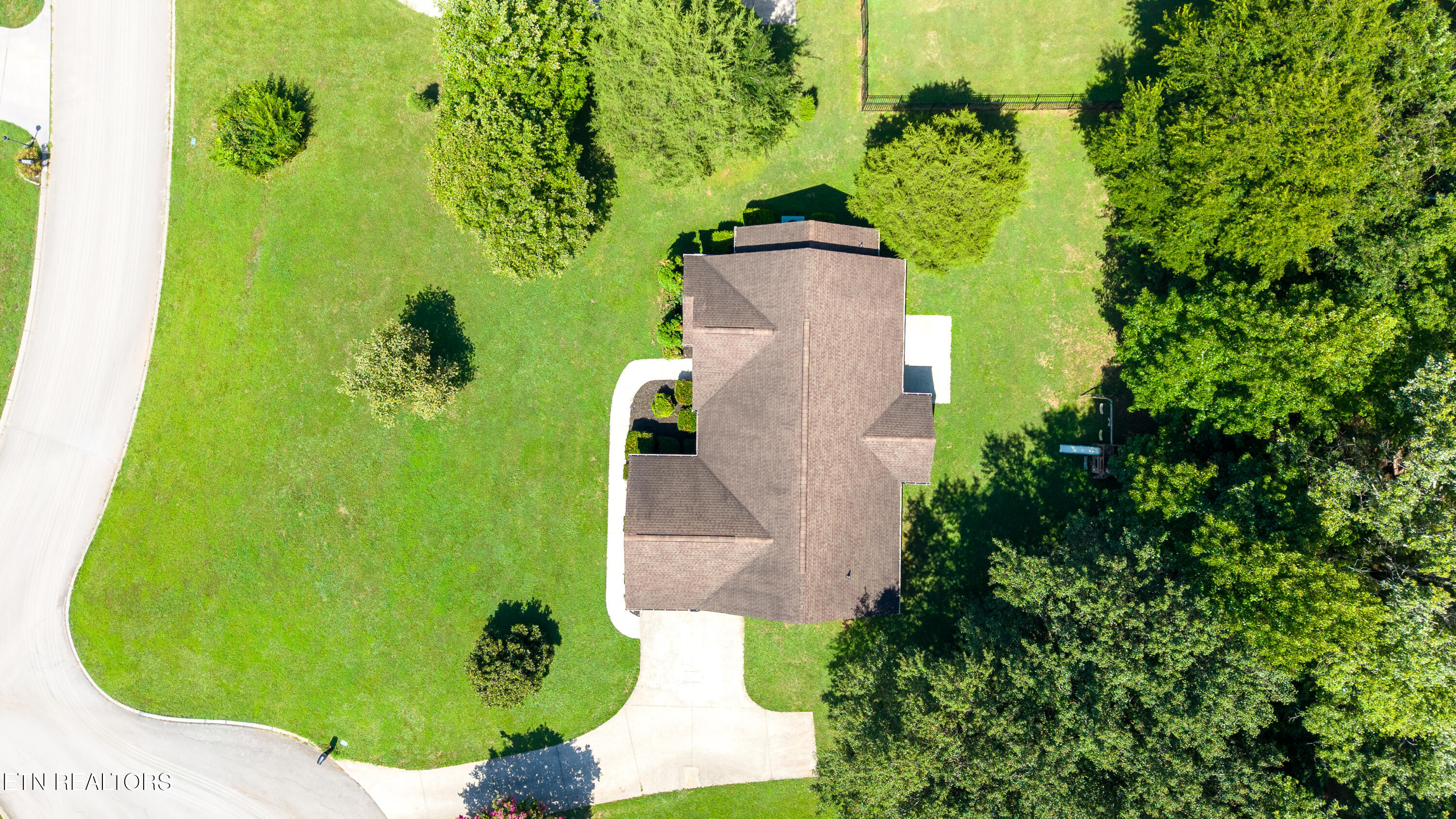 105 Lunker Lane Louisville TN 37777