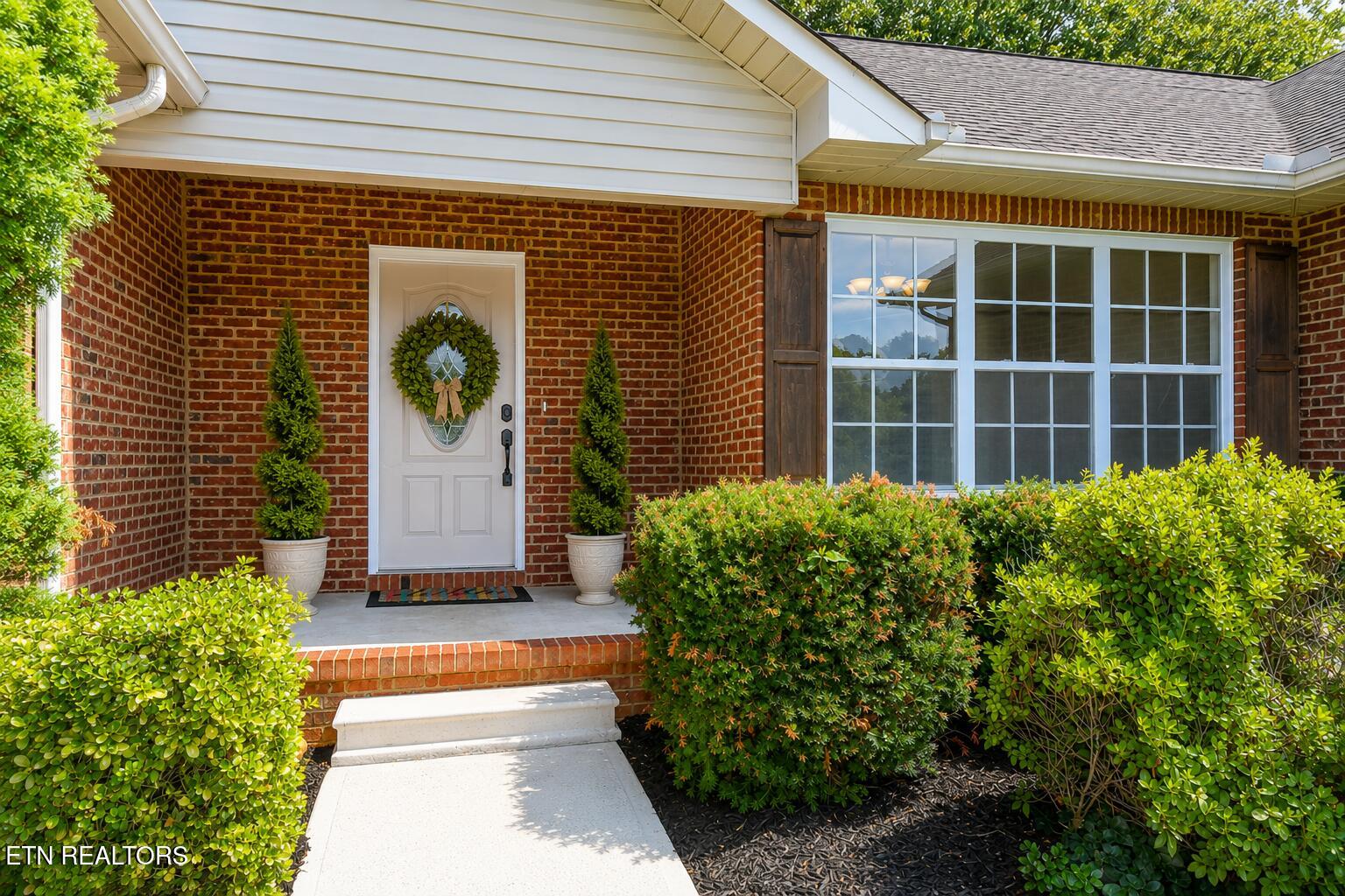 105 Lunker Lane Louisville TN 37777