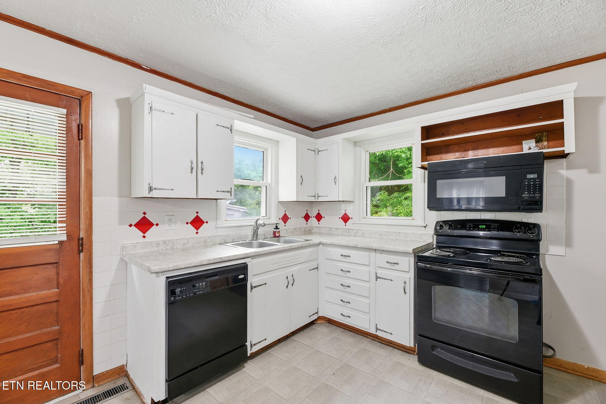 614 Scenic Drive Kingston TN 37763